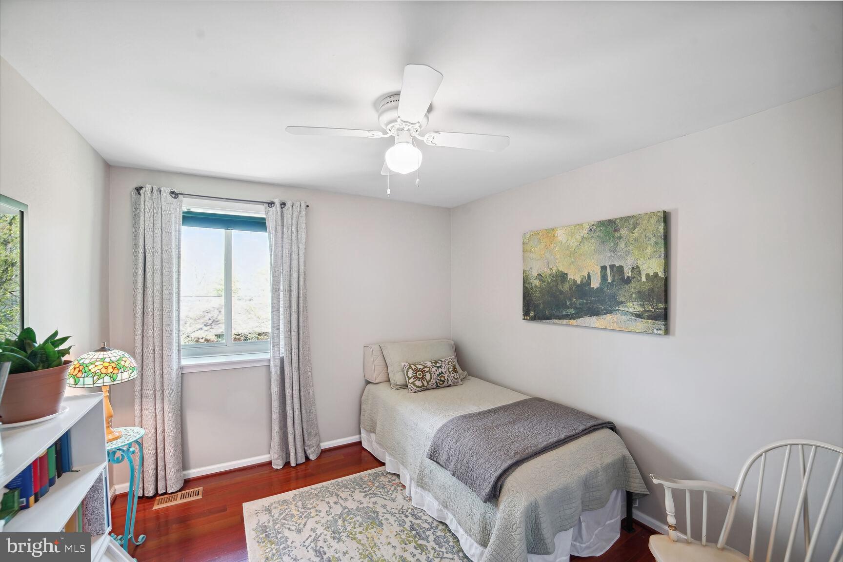 WOODLAKE - Residential