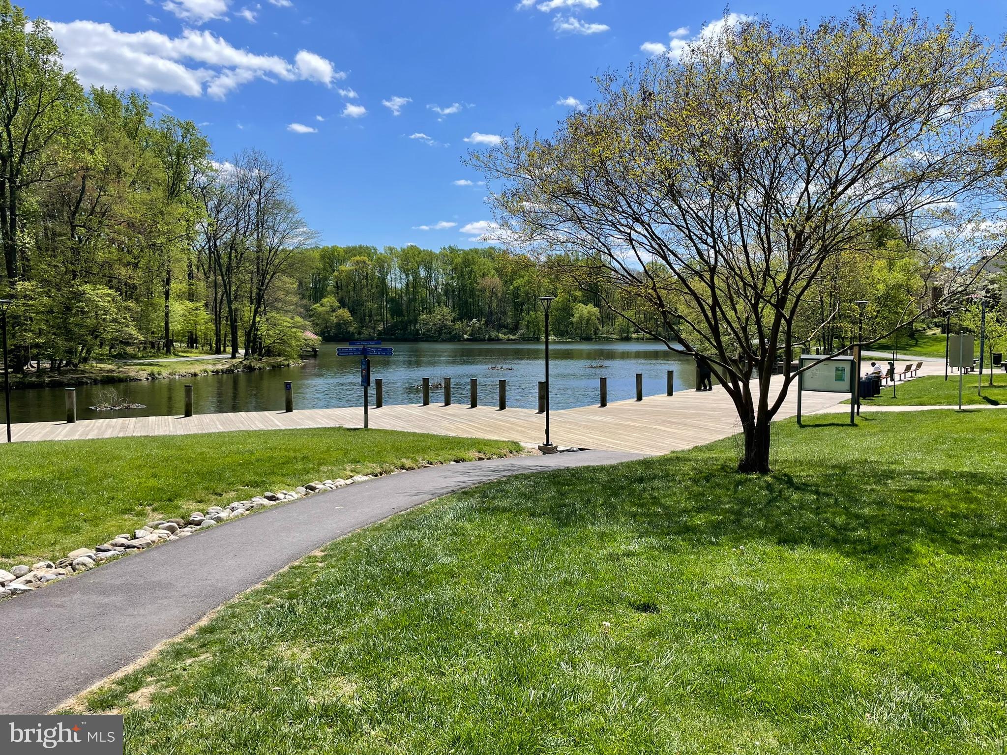 WOODLAKE - Residential