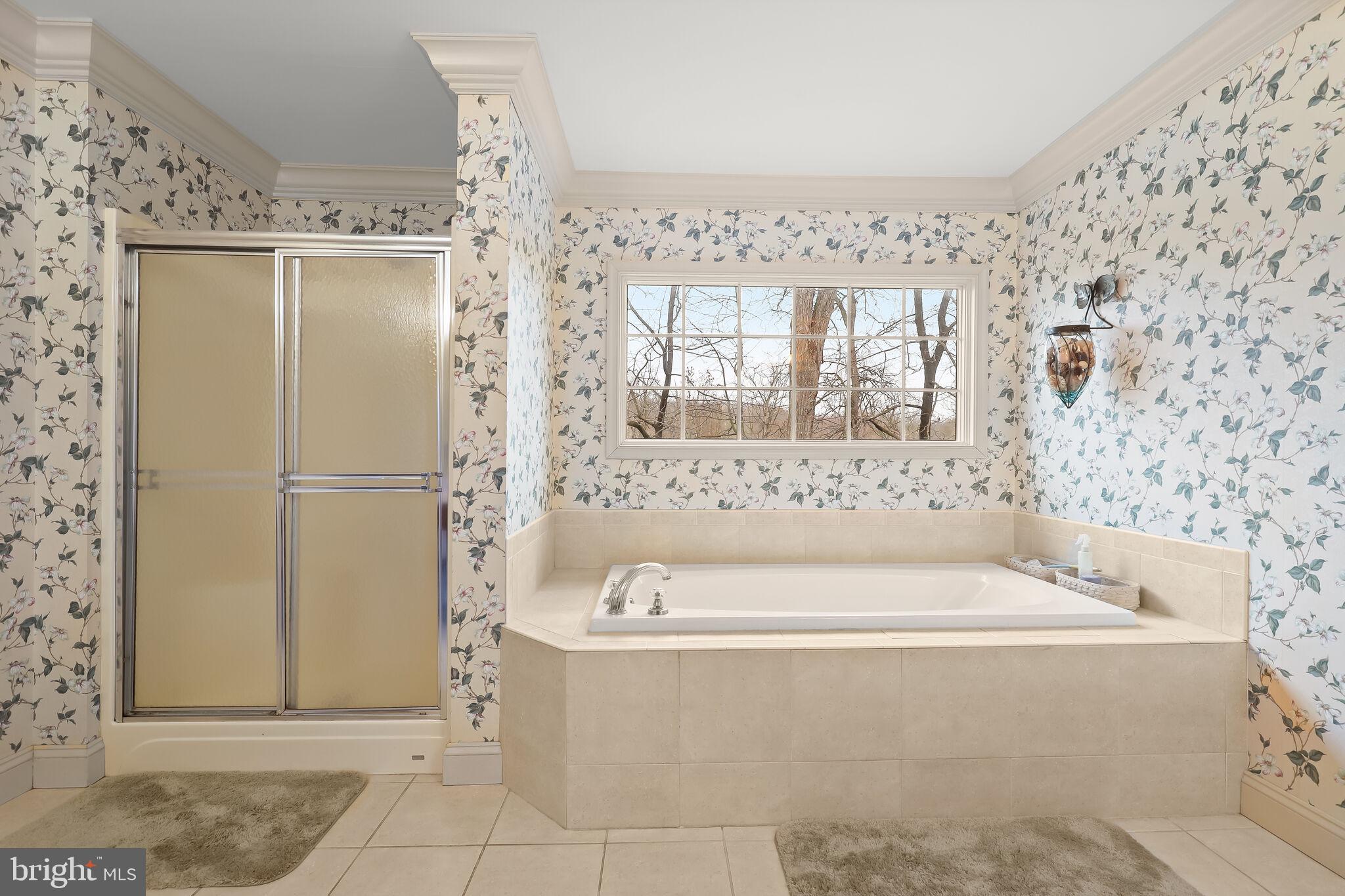 RIVER DOWNS - Residential