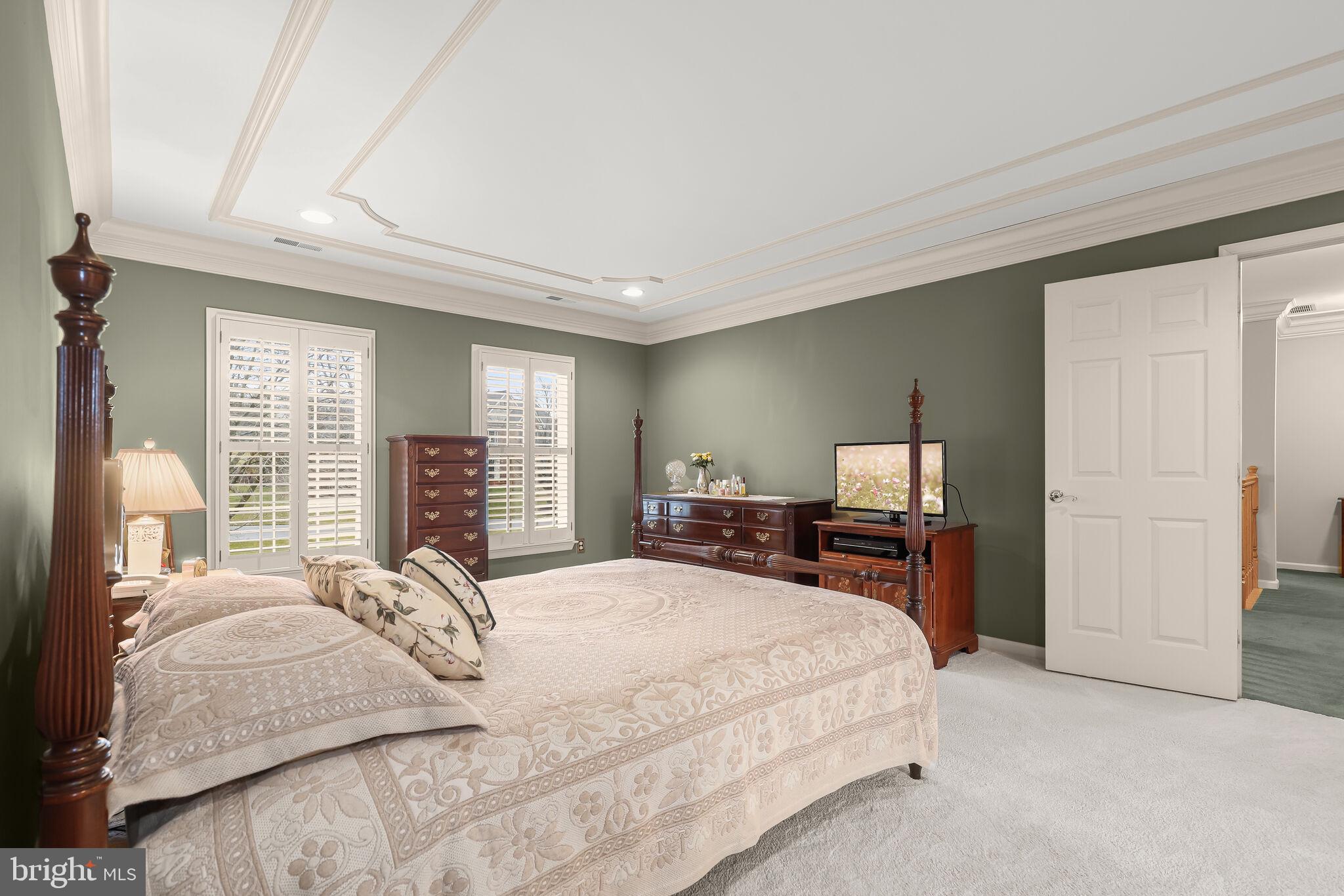 RIVER DOWNS - Residential