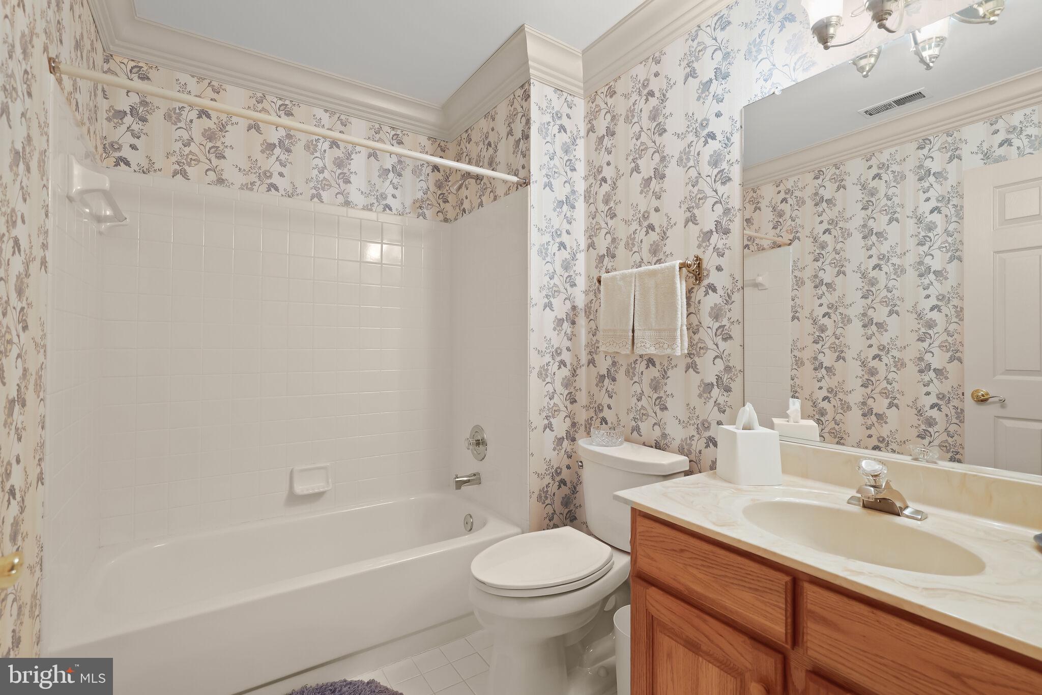 RIVER DOWNS - Residential