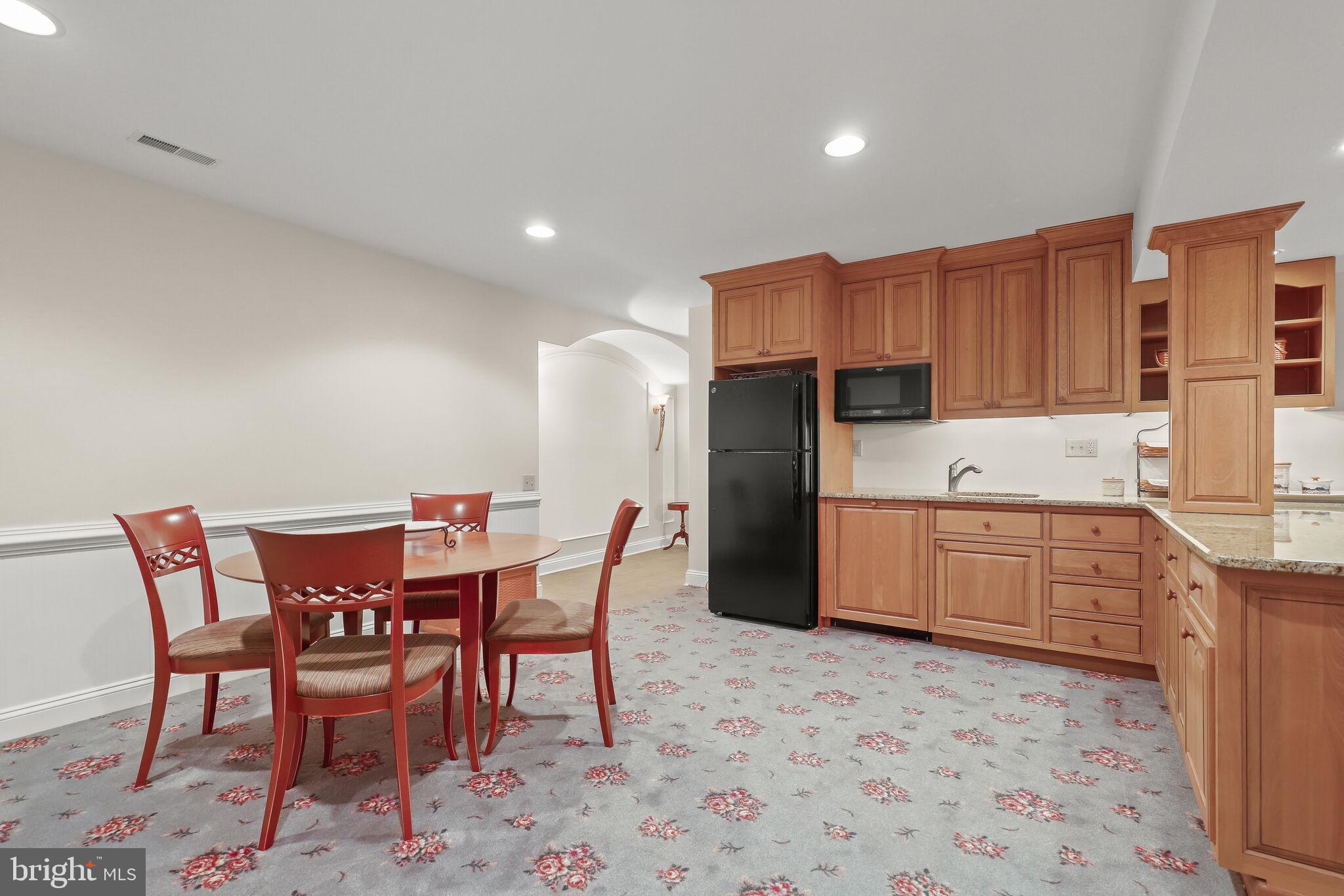 RIVER DOWNS - Residential