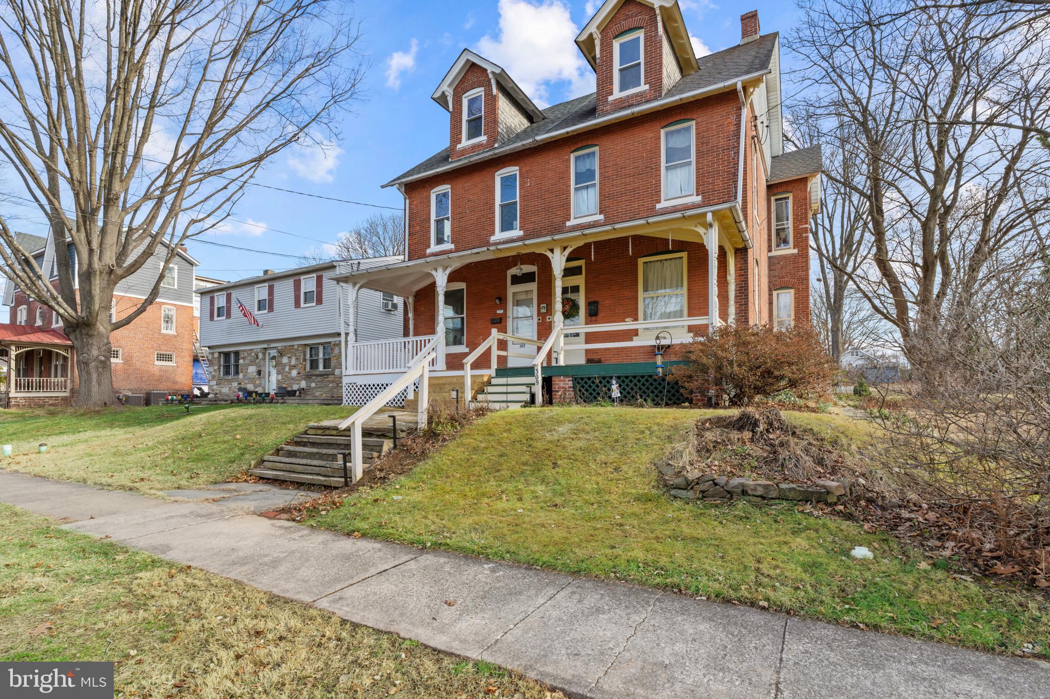 307 W MONTGOMERY AVENUE