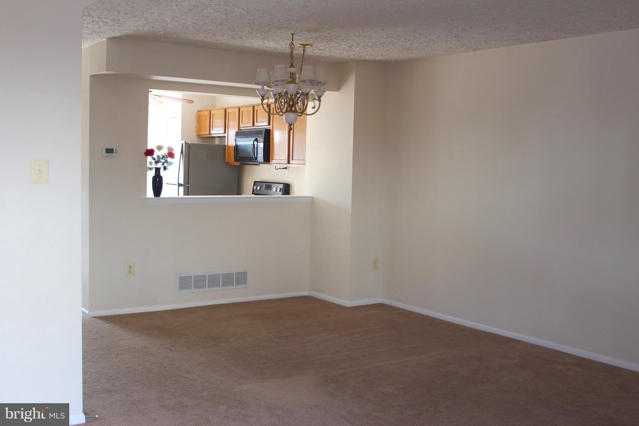 ROLLING CREST - Residential Lease