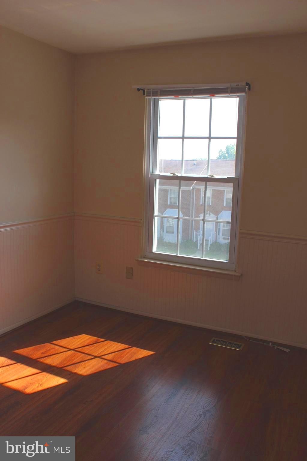 ROLLING CREST - Residential Lease