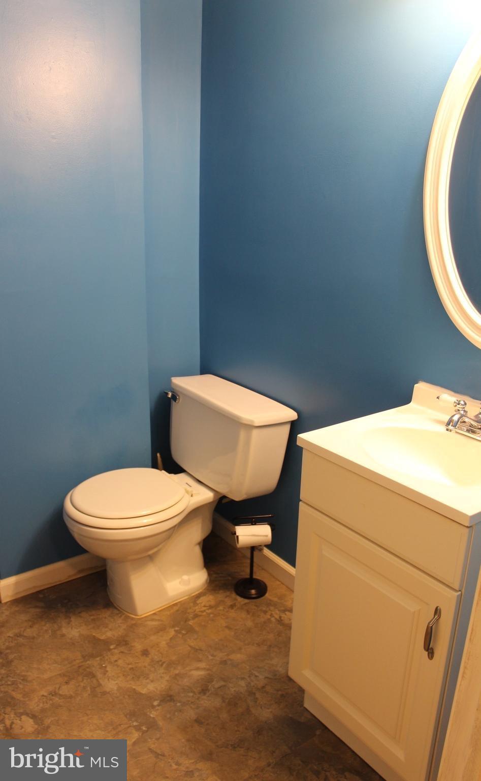 ROLLING CREST - Residential Lease