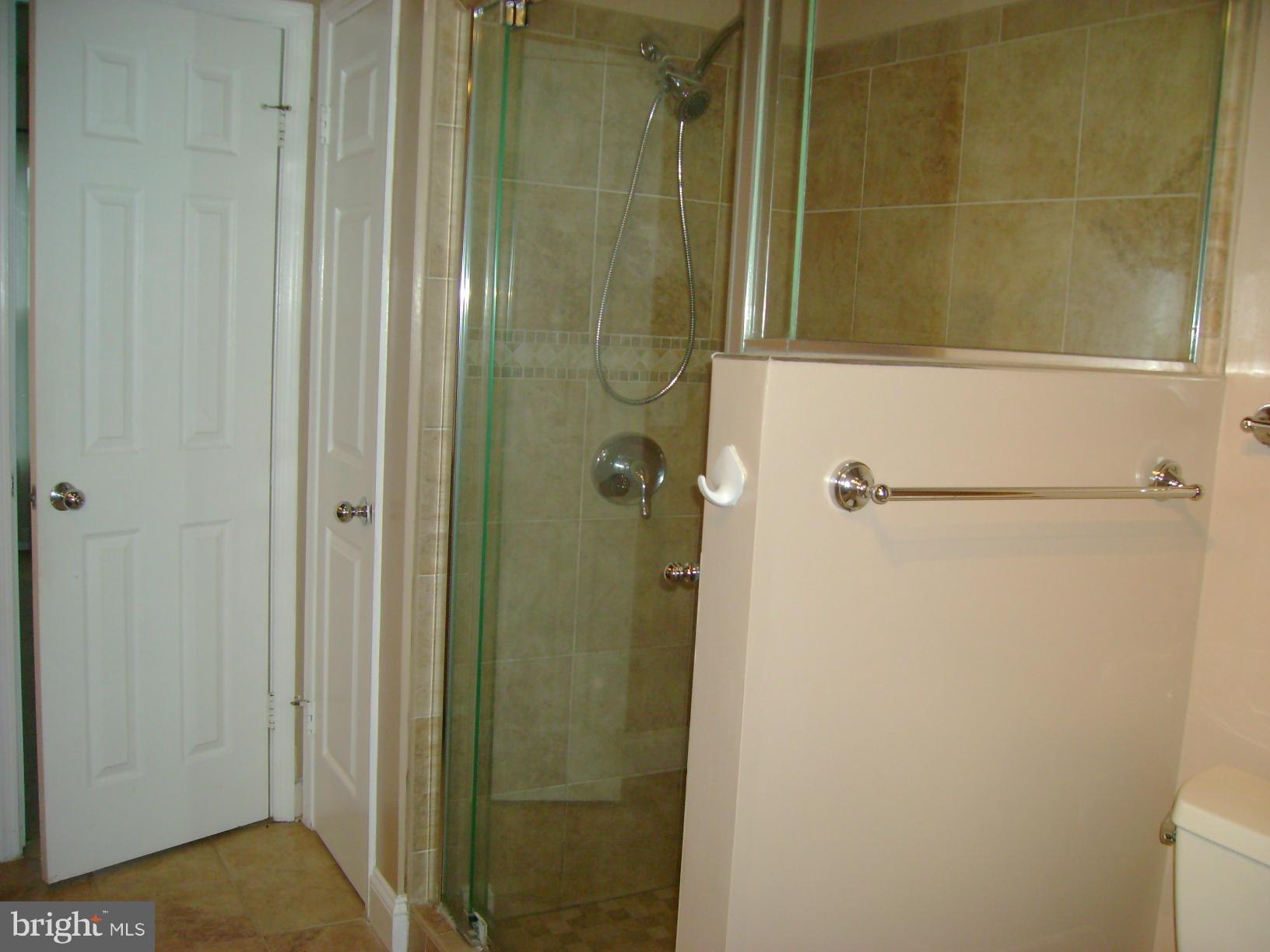 LIFESTYLE AT SULLY STATION - Residential Lease