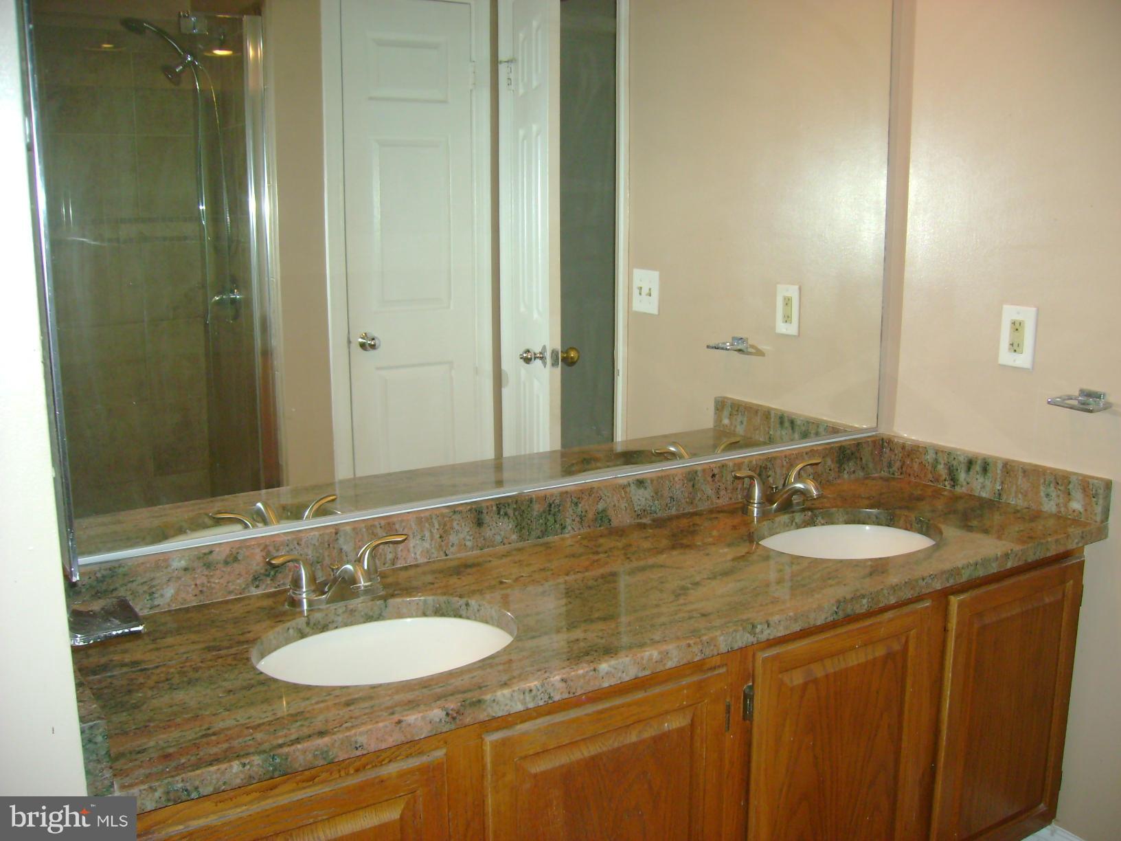 LIFESTYLE AT SULLY STATION - Residential Lease