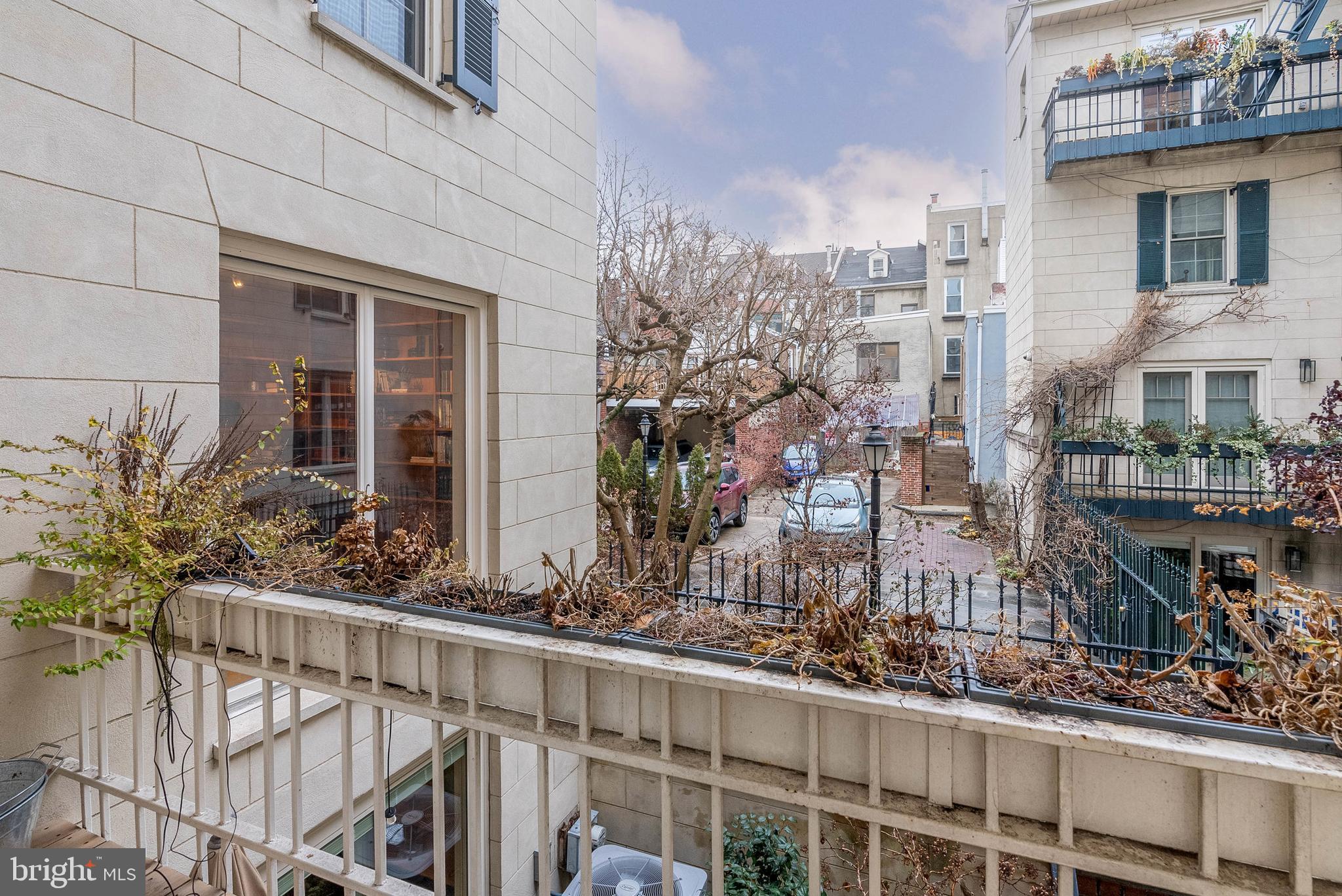 WASHINGTON SQ WEST - Residential