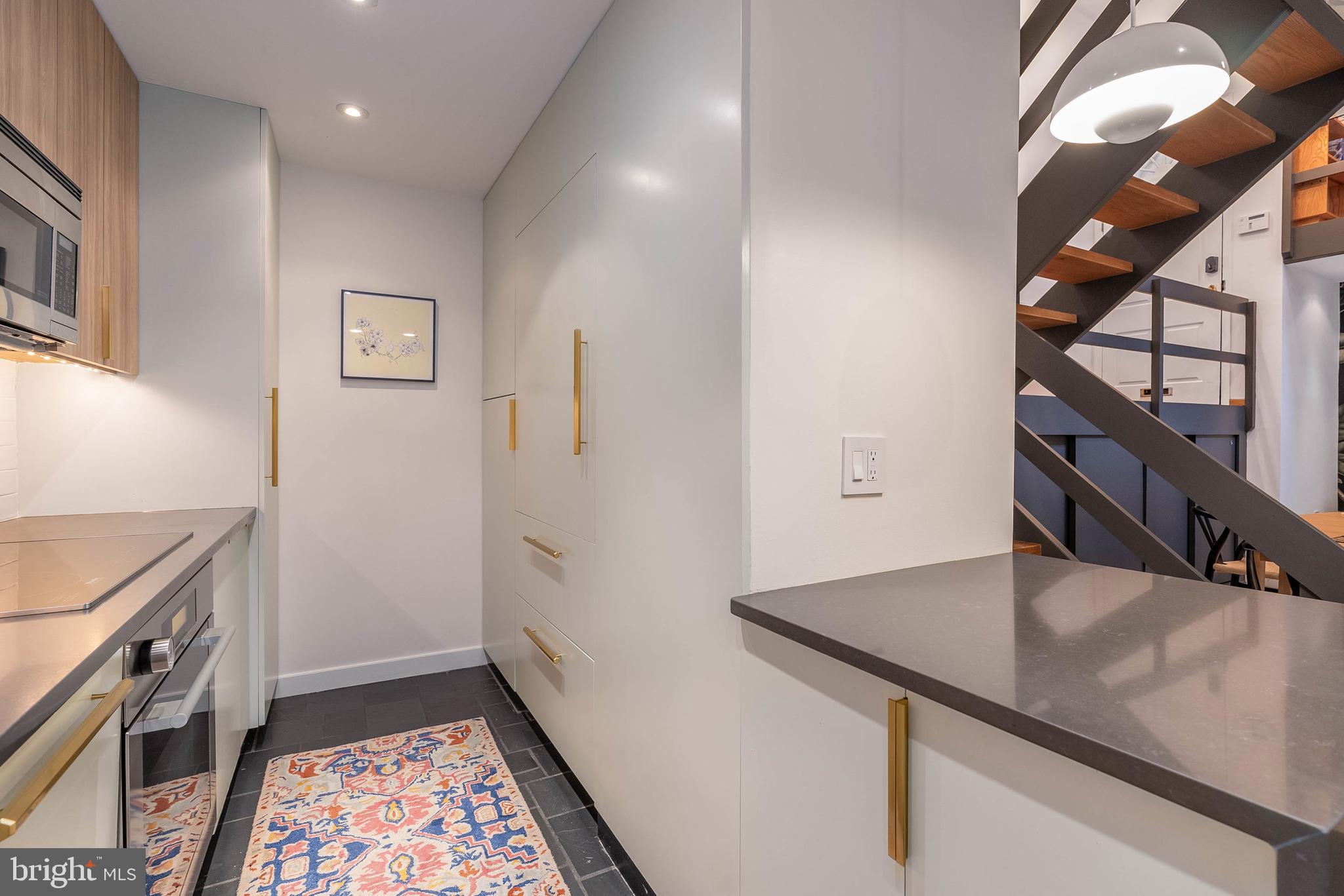 WASHINGTON SQ WEST - Residential