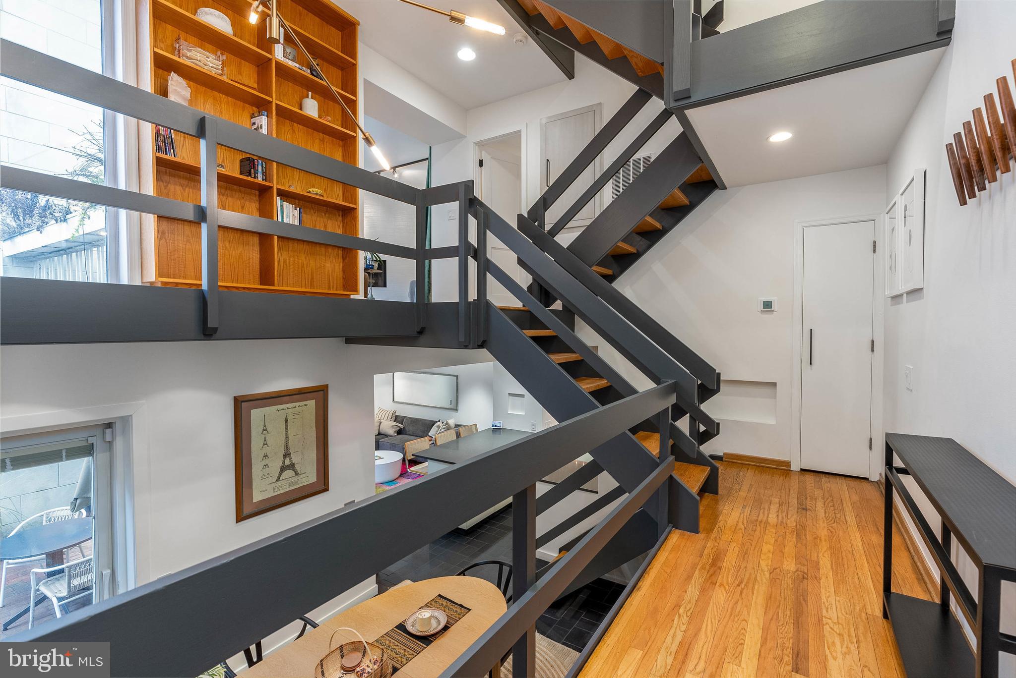 WASHINGTON SQ WEST - Residential