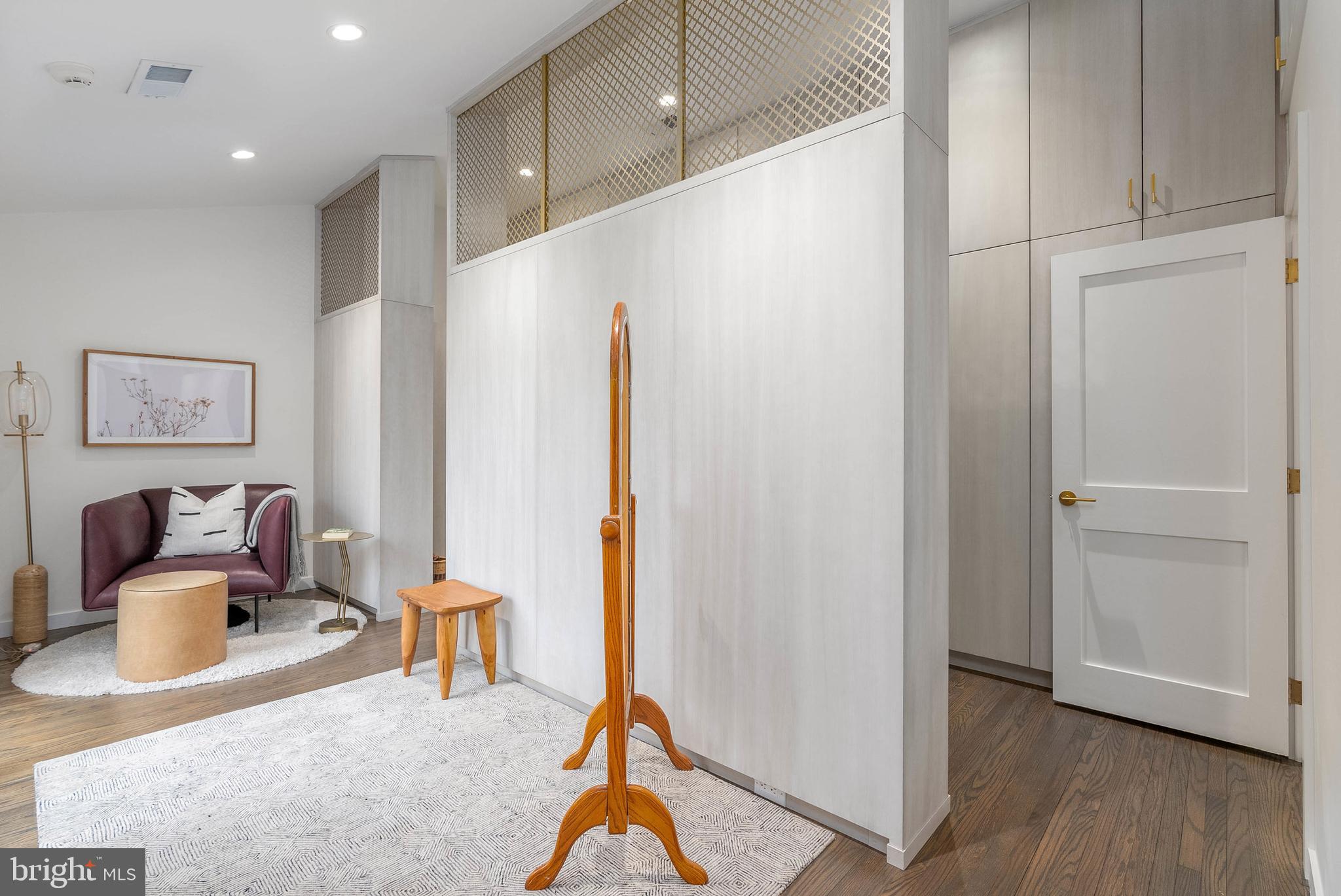 WASHINGTON SQ WEST - Residential