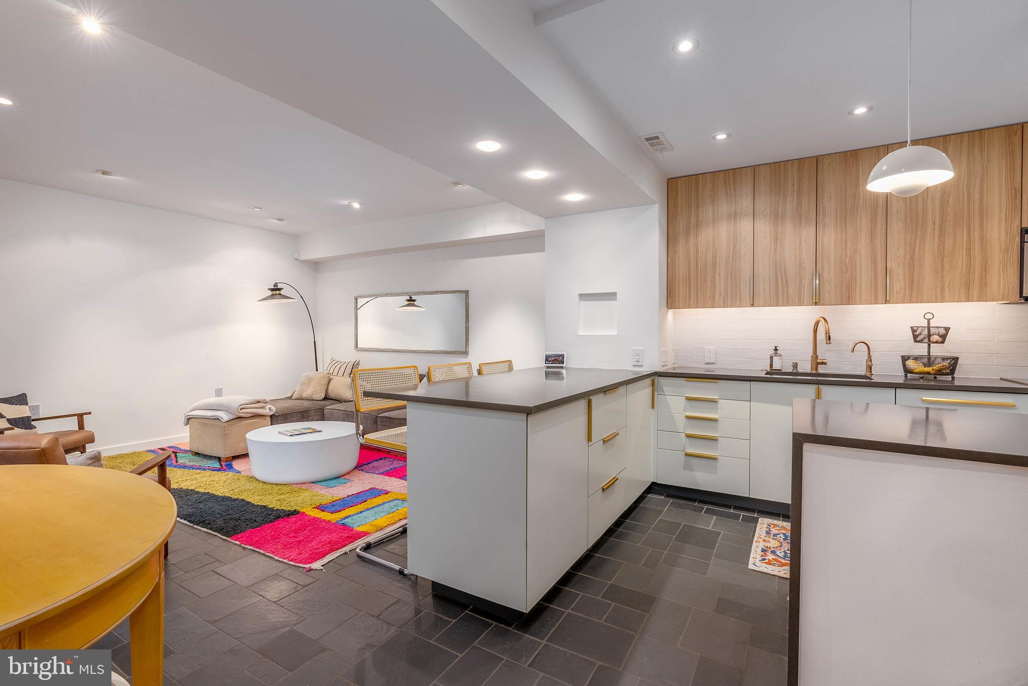 WASHINGTON SQ WEST - Residential