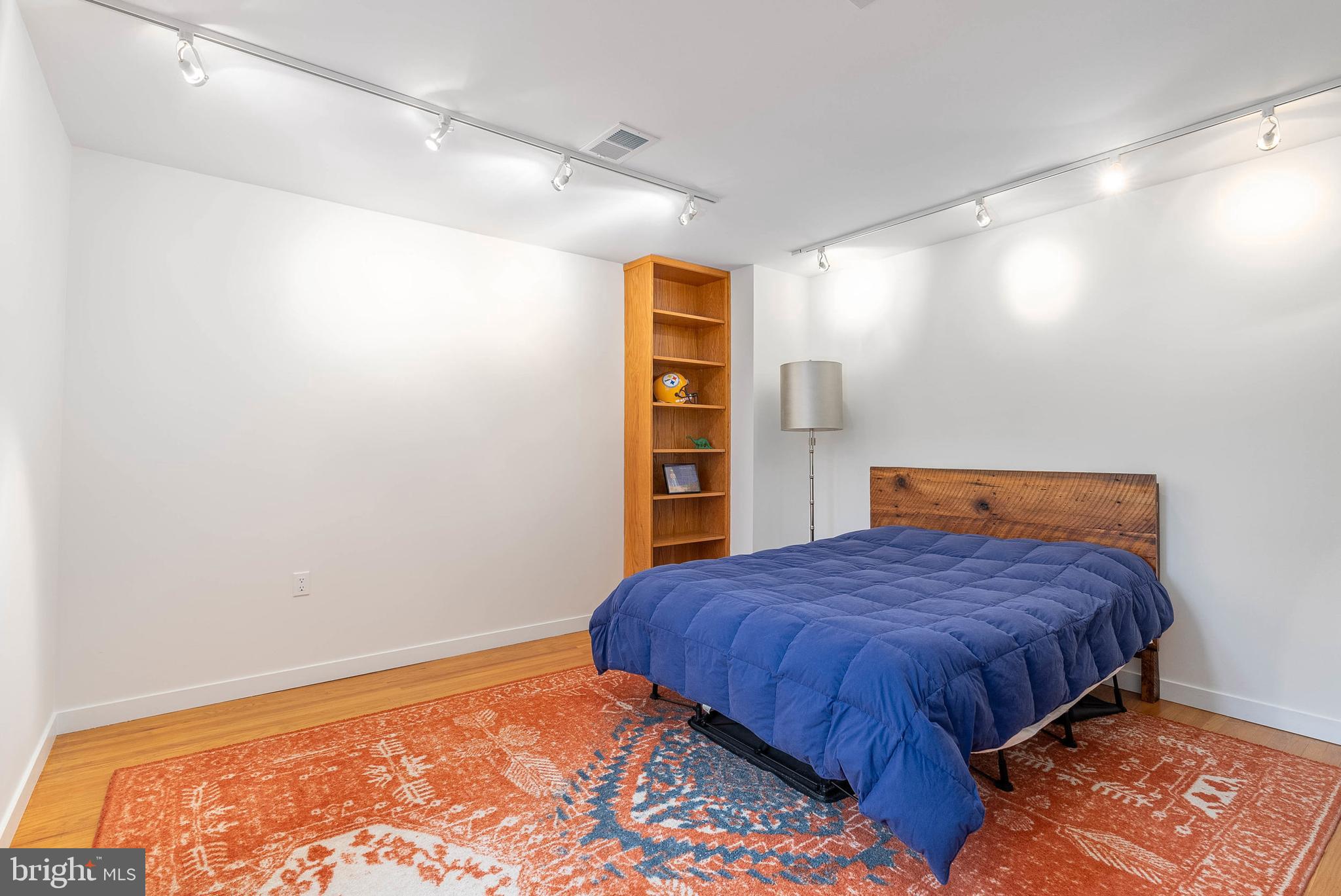 WASHINGTON SQ WEST - Residential