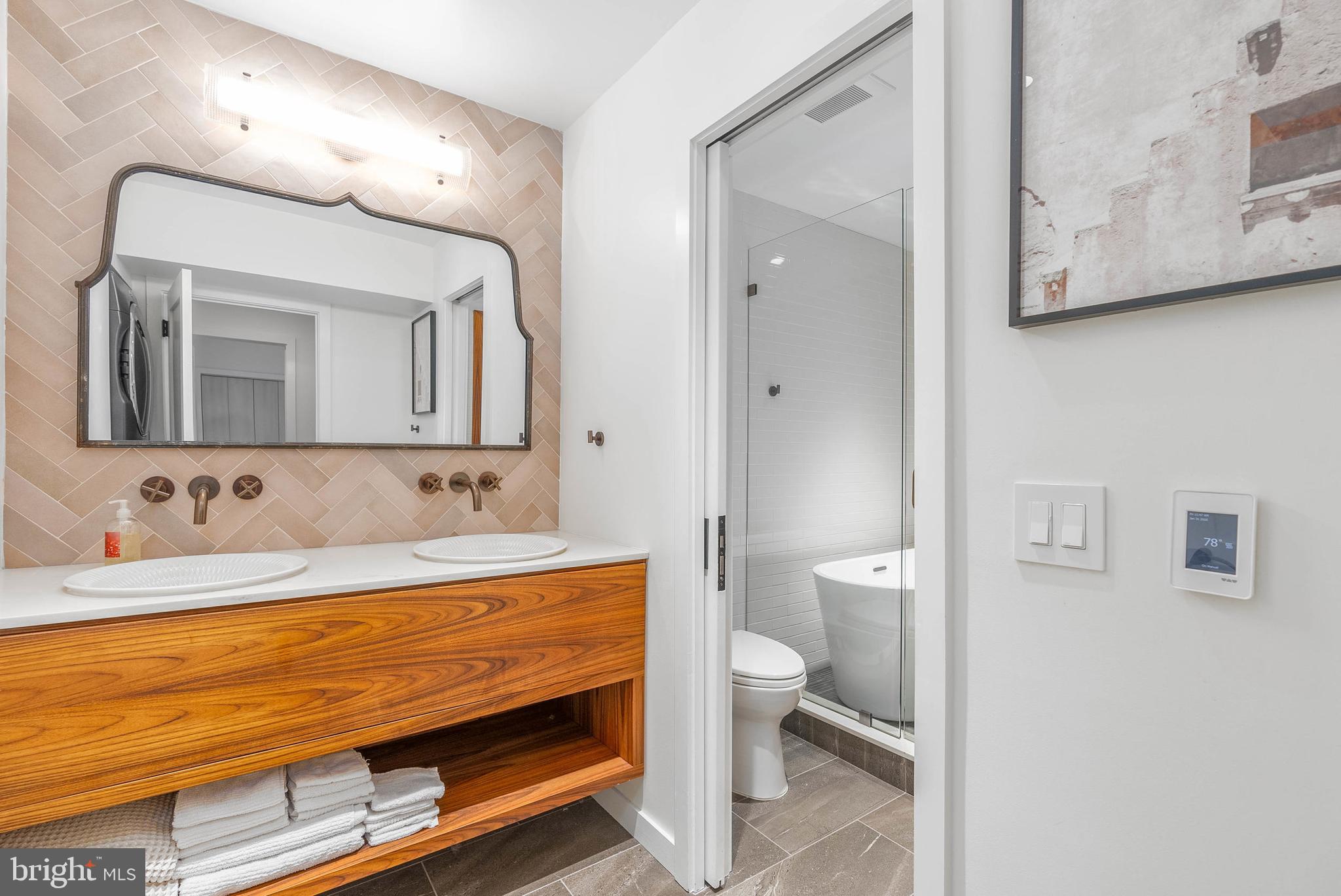 WASHINGTON SQ WEST - Residential