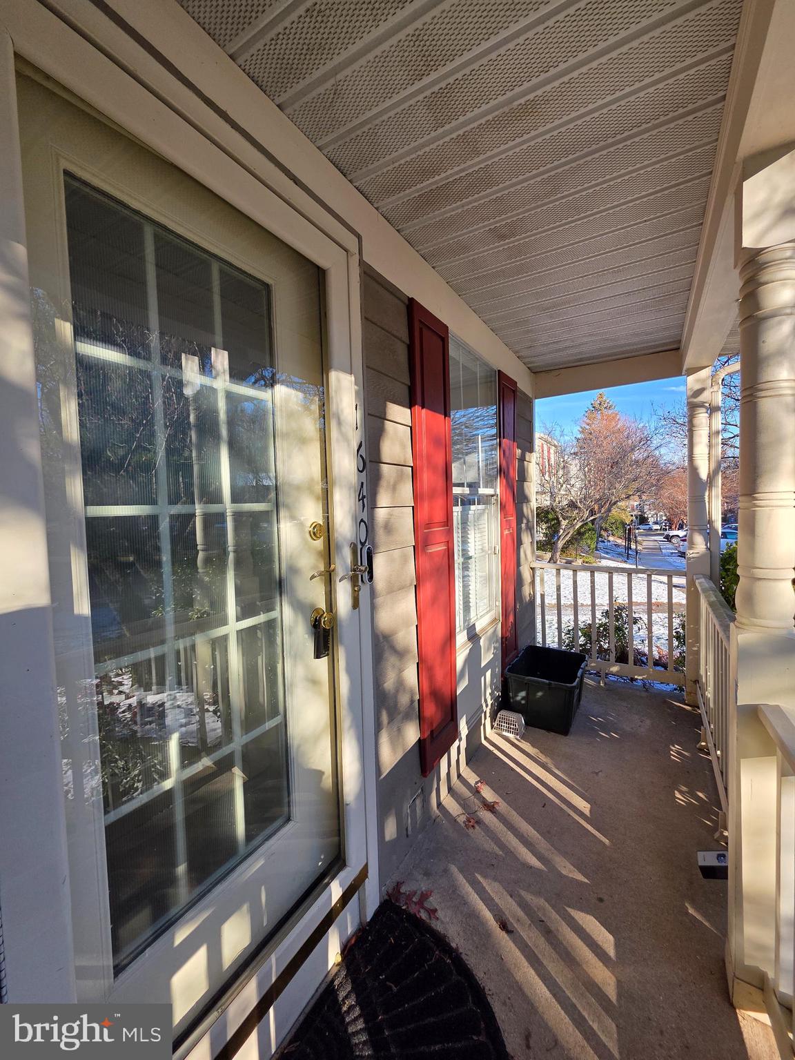 1640 FIELDTHORN DRIVE