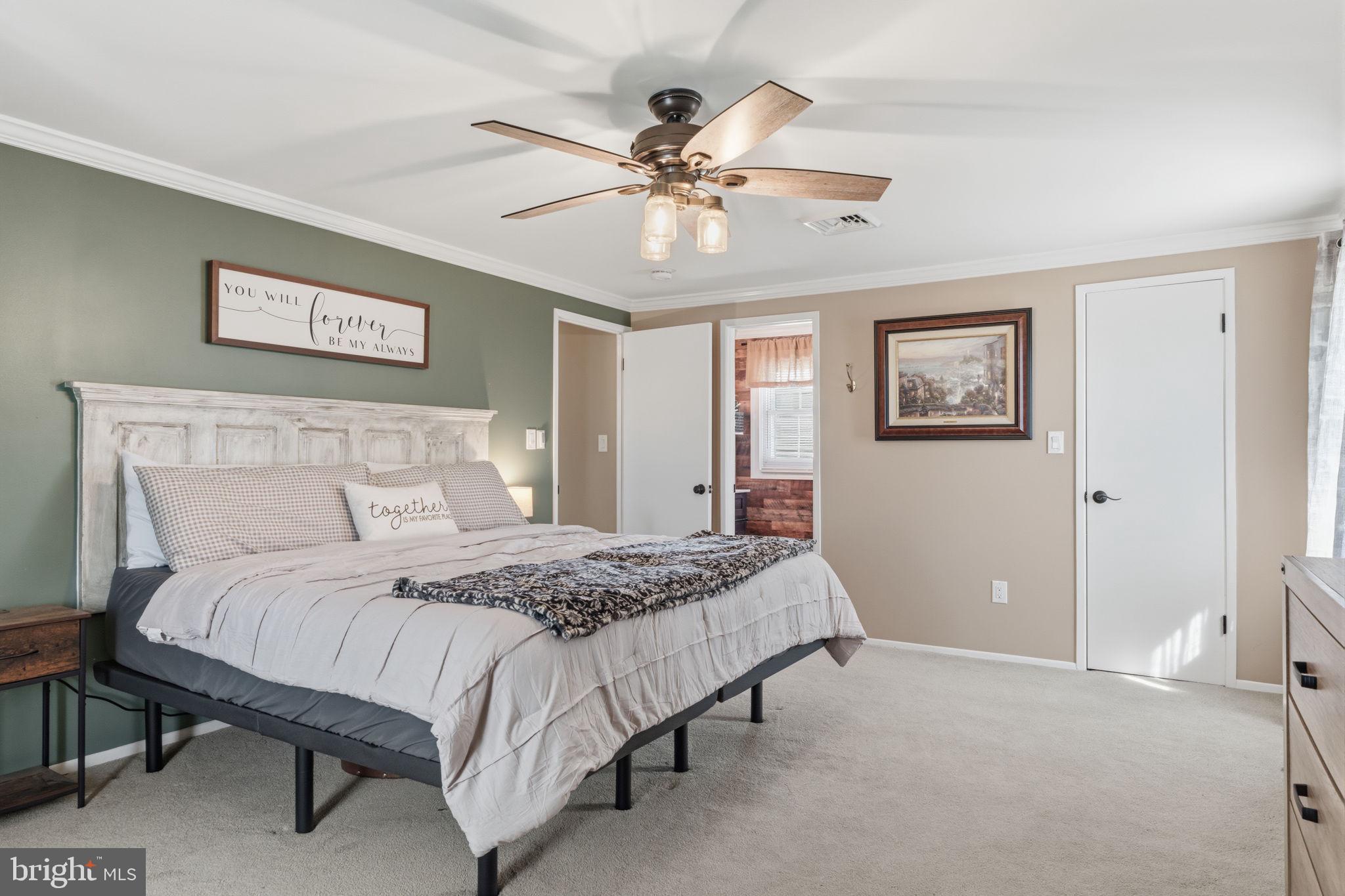 TWIN OAKS - Residential