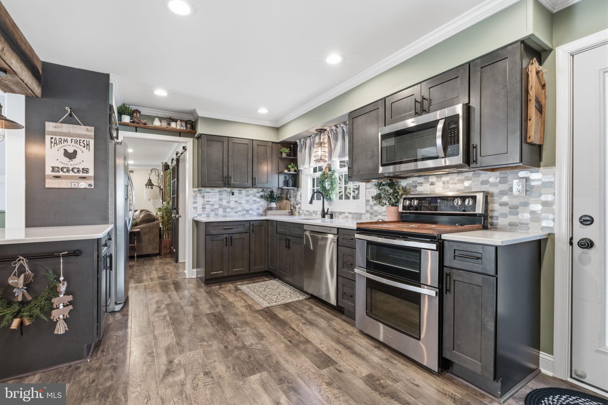 TWIN OAKS - Residential