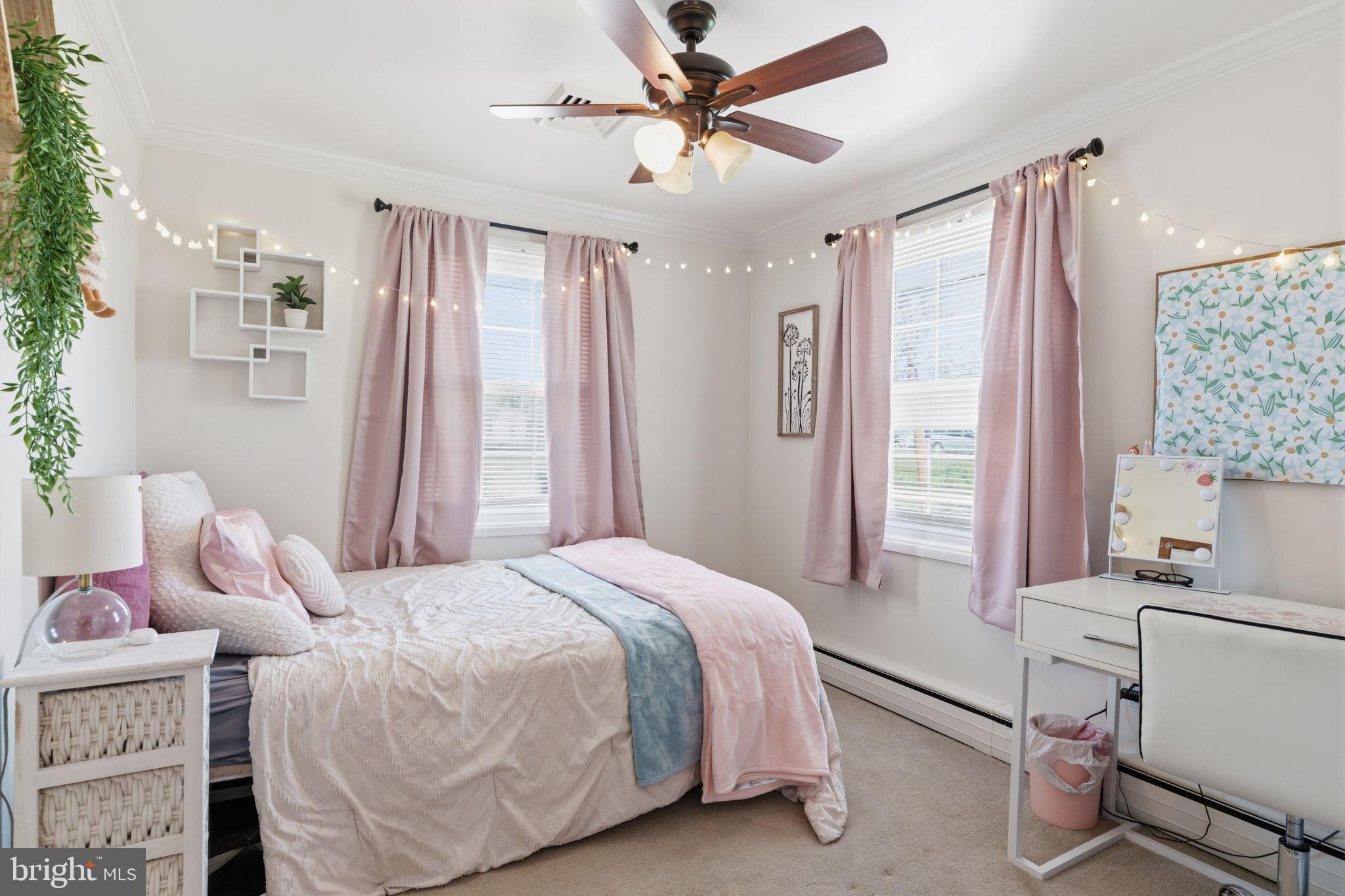 TWIN OAKS - Residential