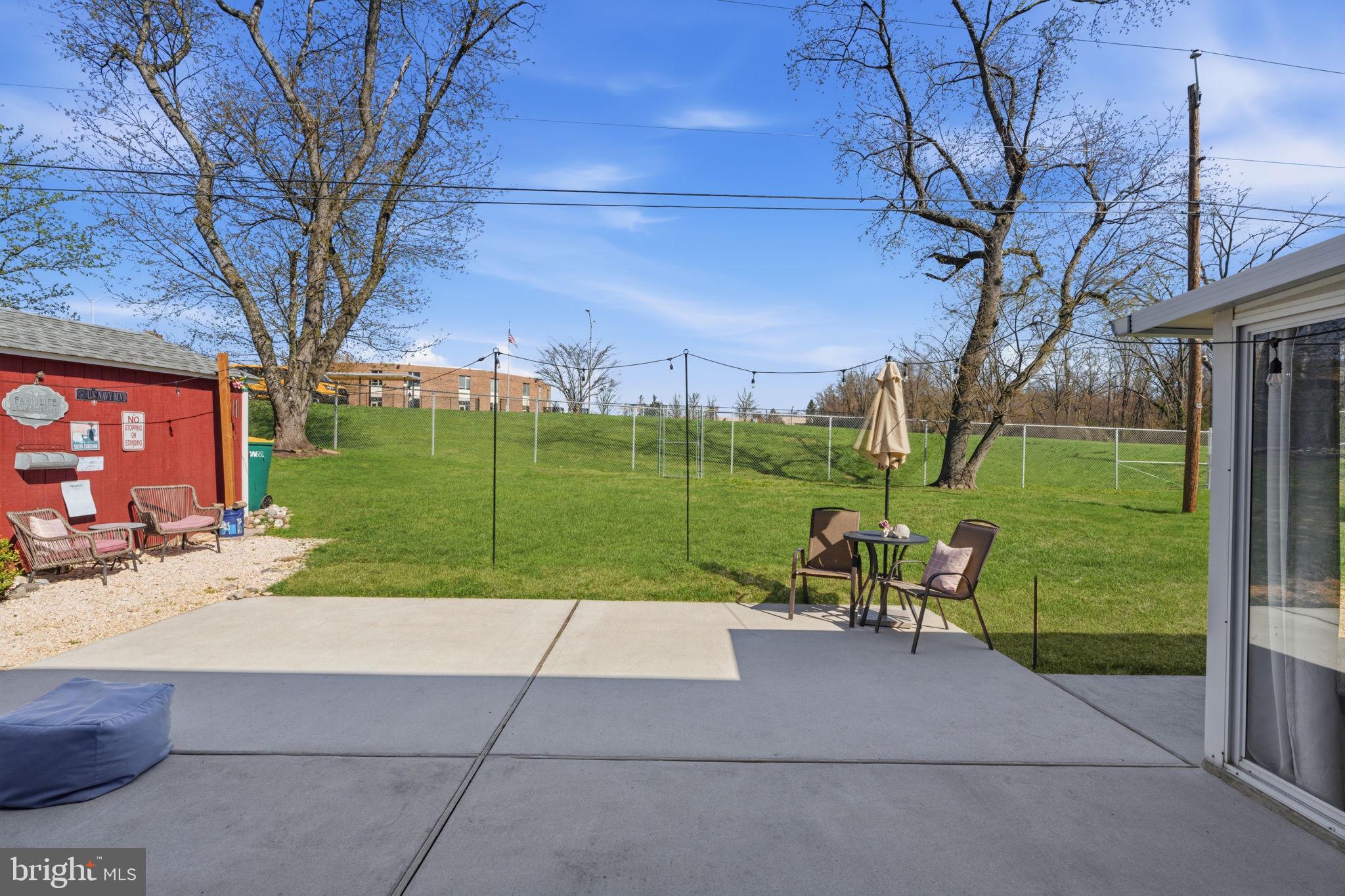 TWIN OAKS - Residential