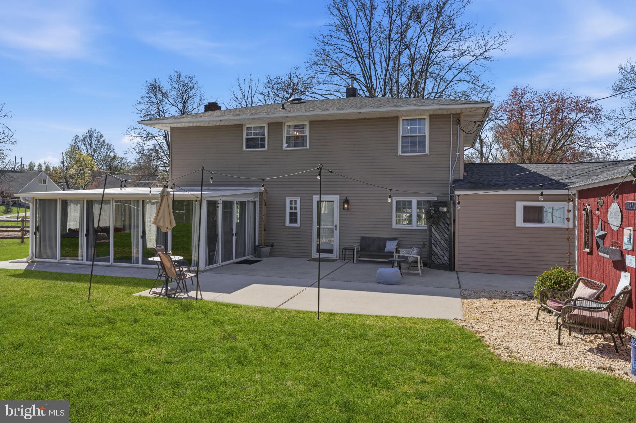 TWIN OAKS - Residential