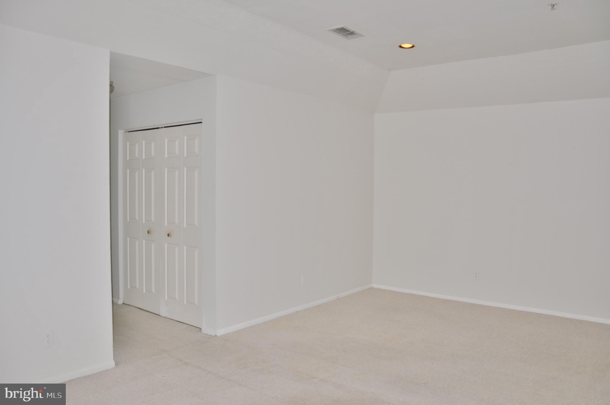 ENGLISH COUNTRY MANOR - Residential