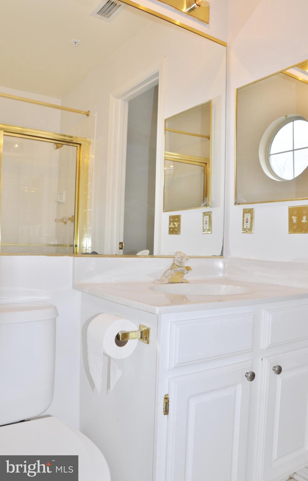 ENGLISH COUNTRY MANOR - Residential