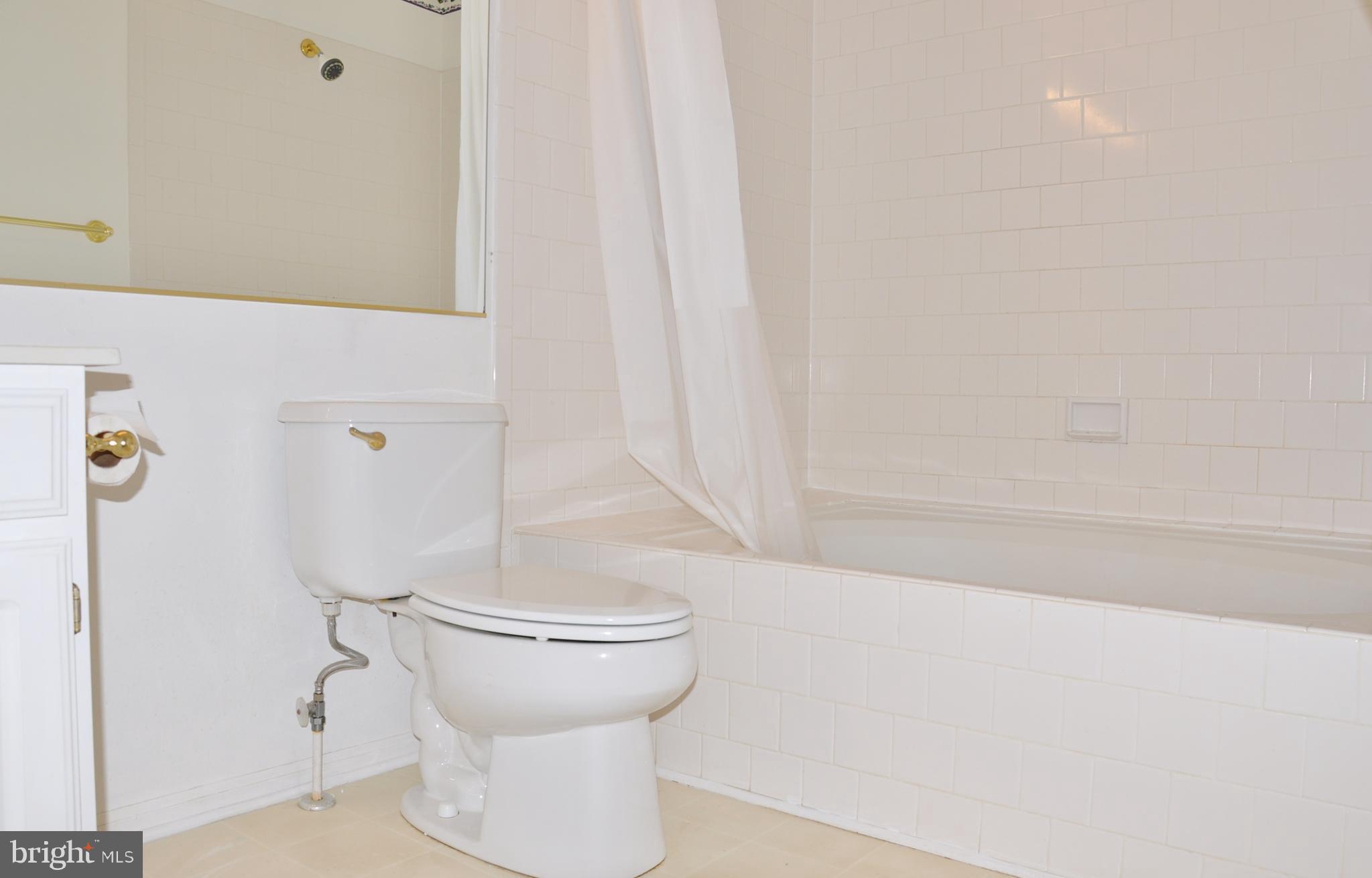 ENGLISH COUNTRY MANOR - Residential