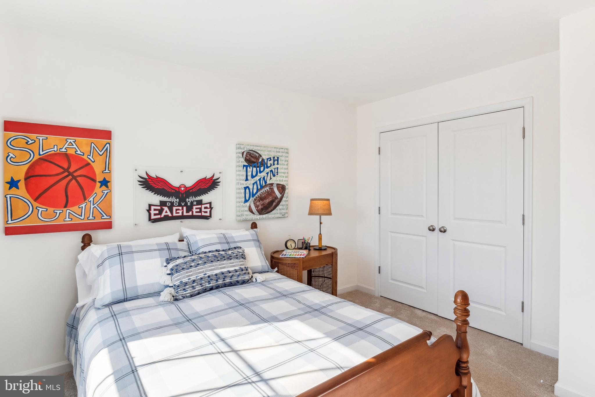 EAGLE ROCK - Residential