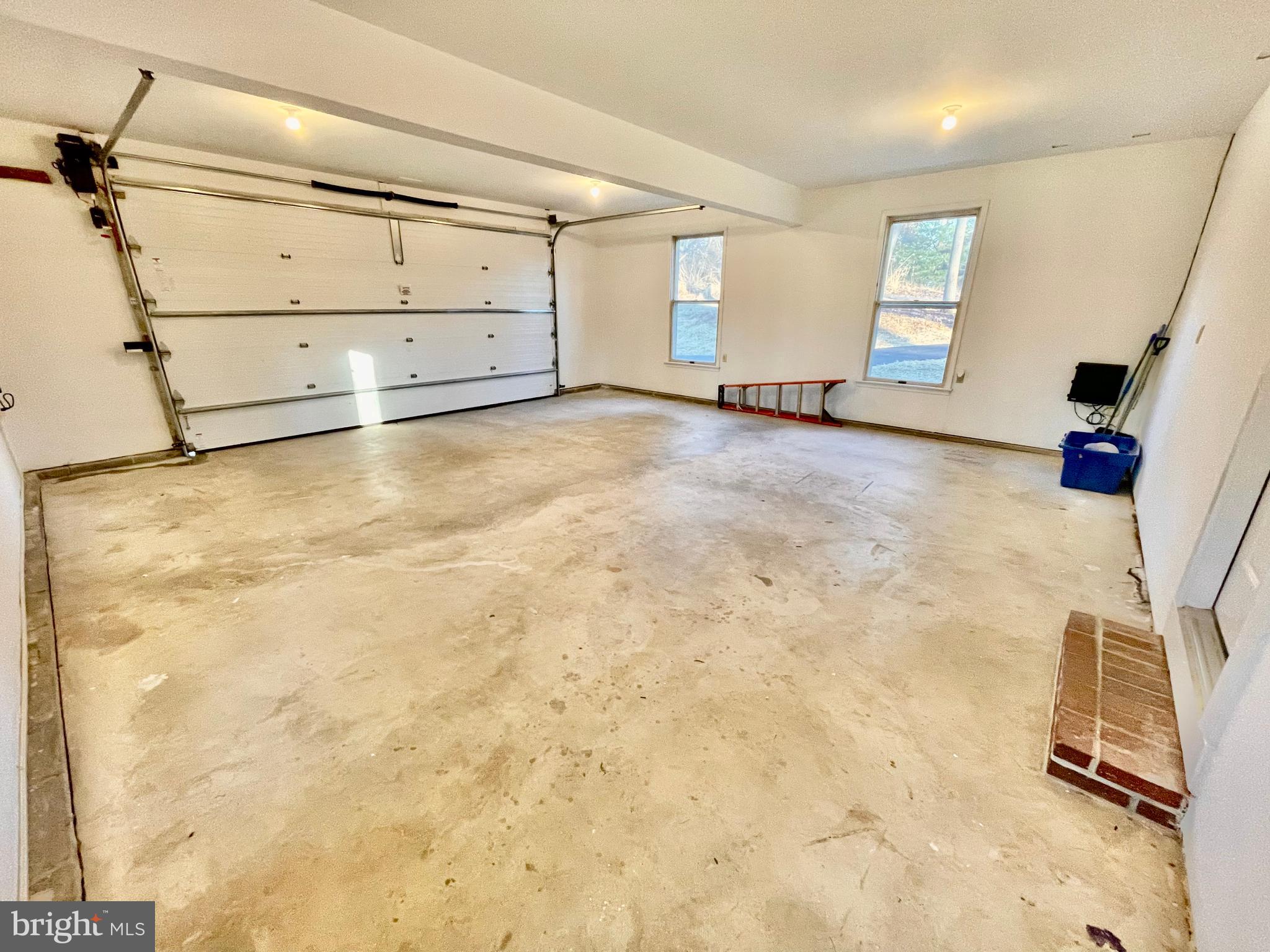 RETREAT FARM - Residential