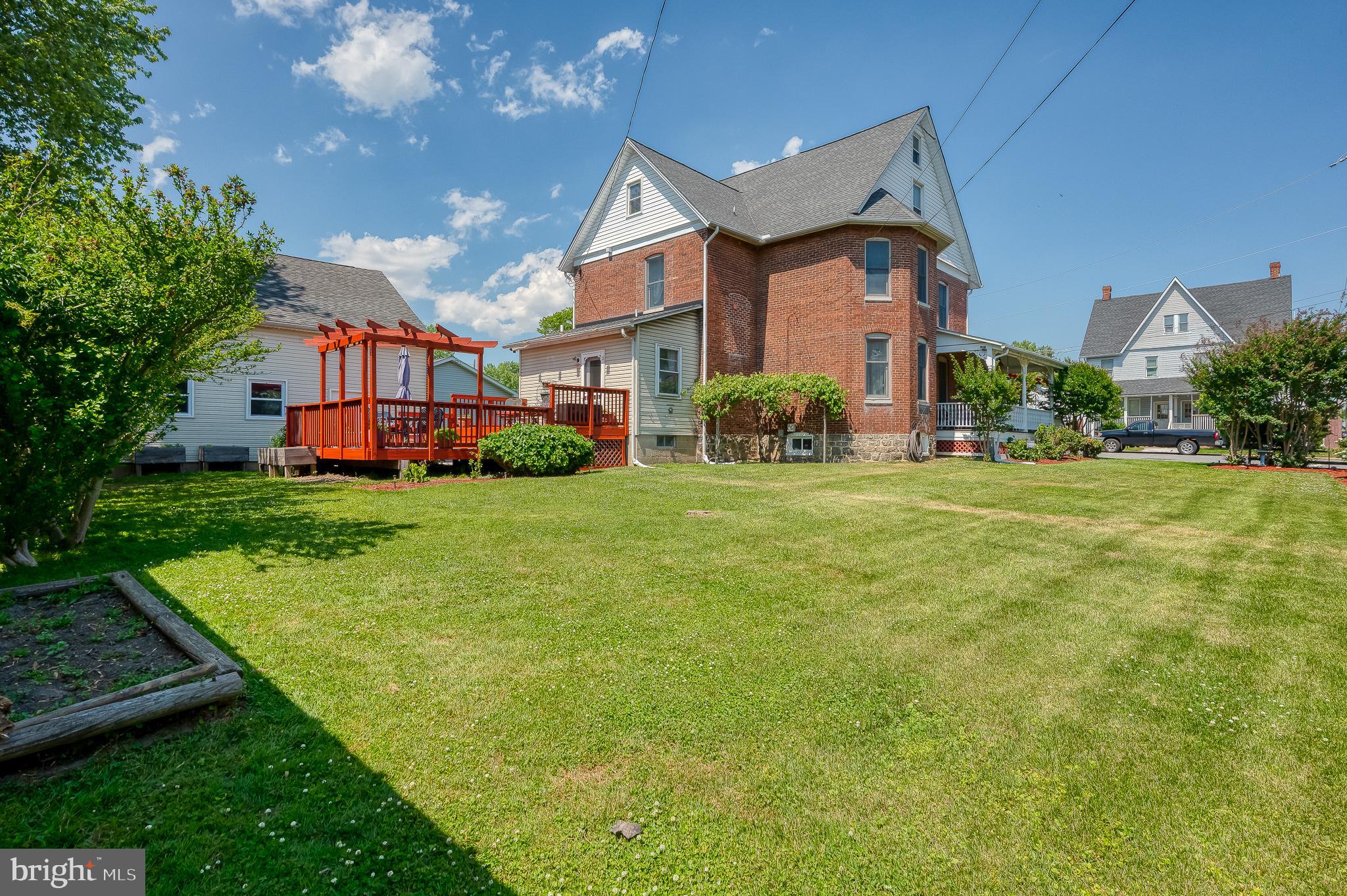 PERRYVILLE - Residential