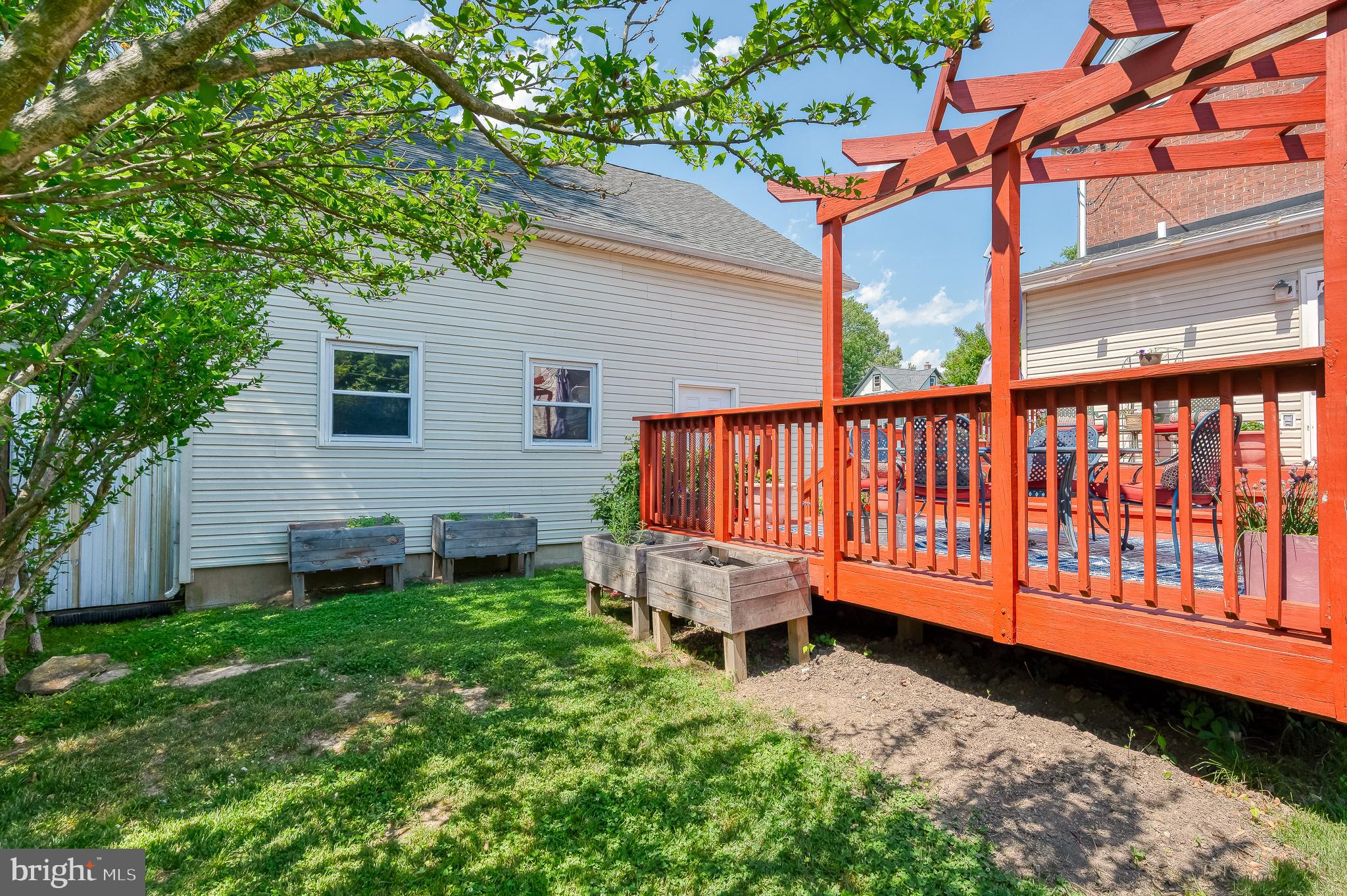 PERRYVILLE - Residential