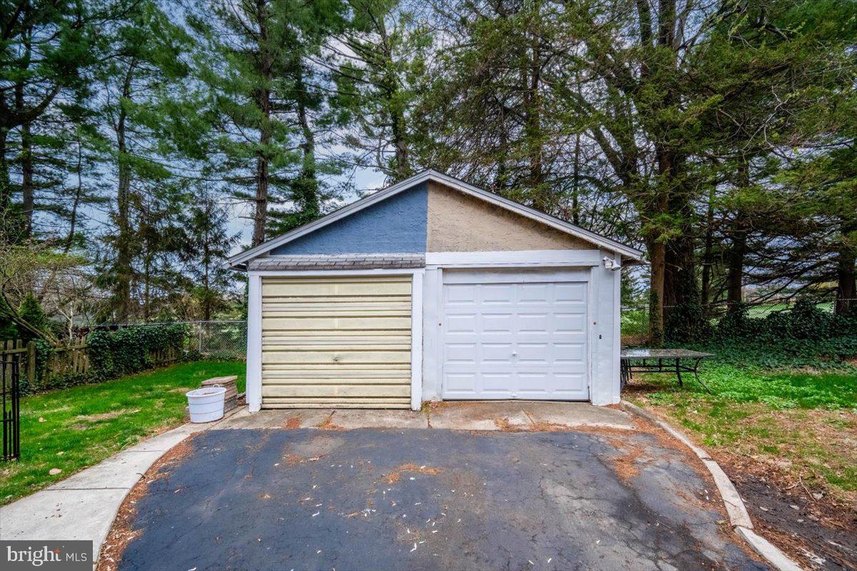 LLANERCH - Residential