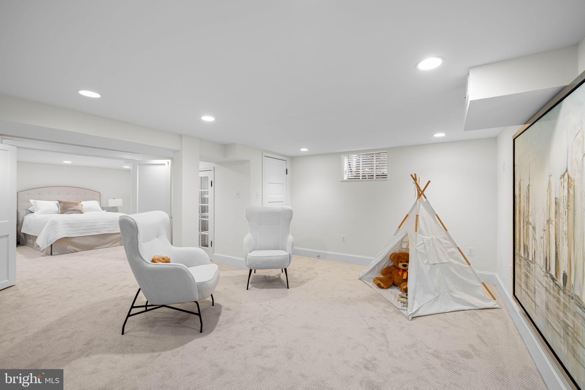 WESLEY HEIGHTS - Residential