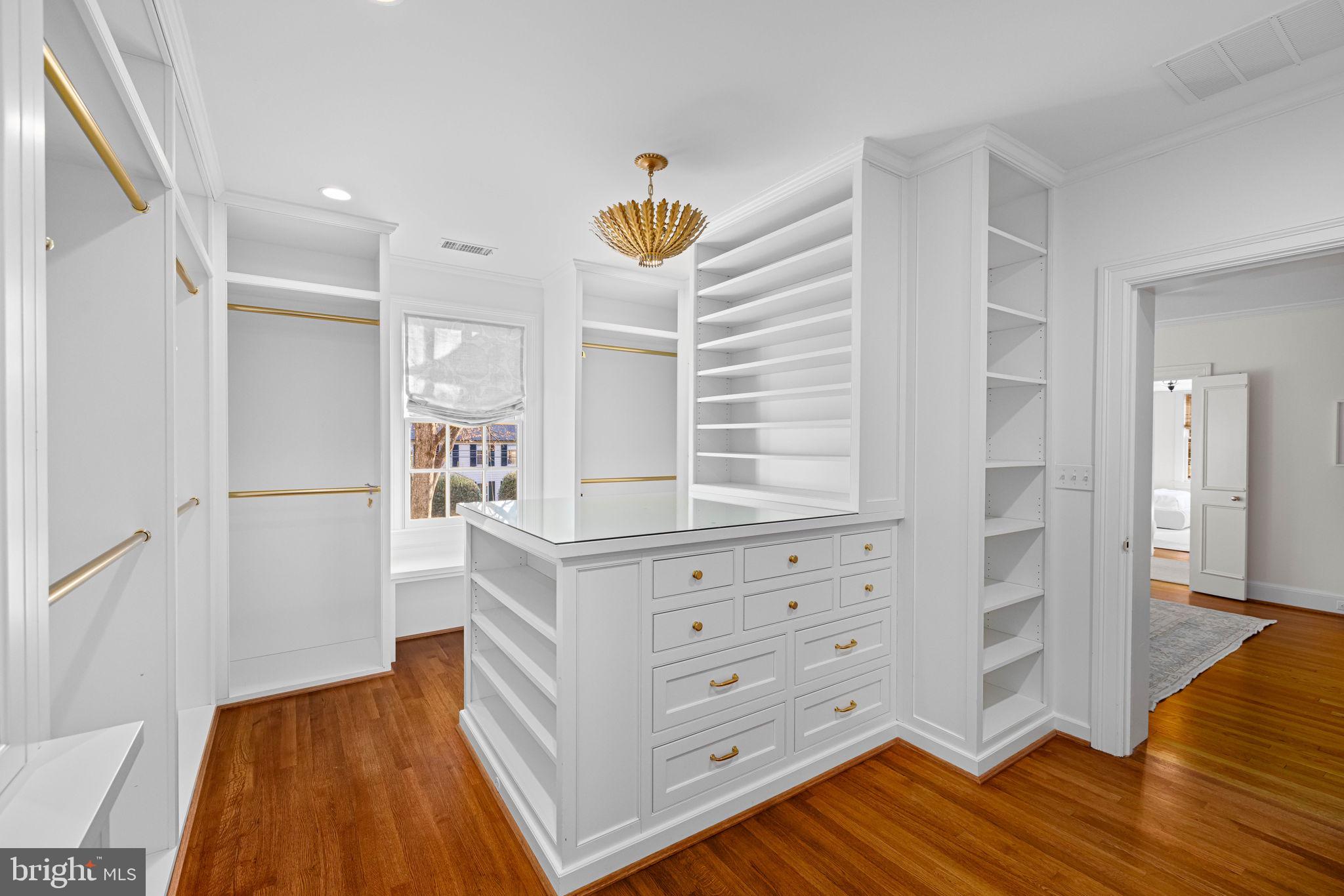 WESLEY HEIGHTS - Residential