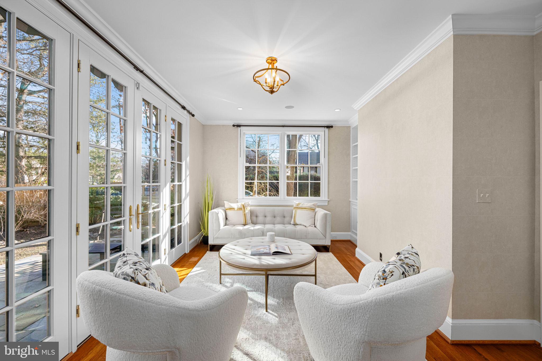 WESLEY HEIGHTS - Residential