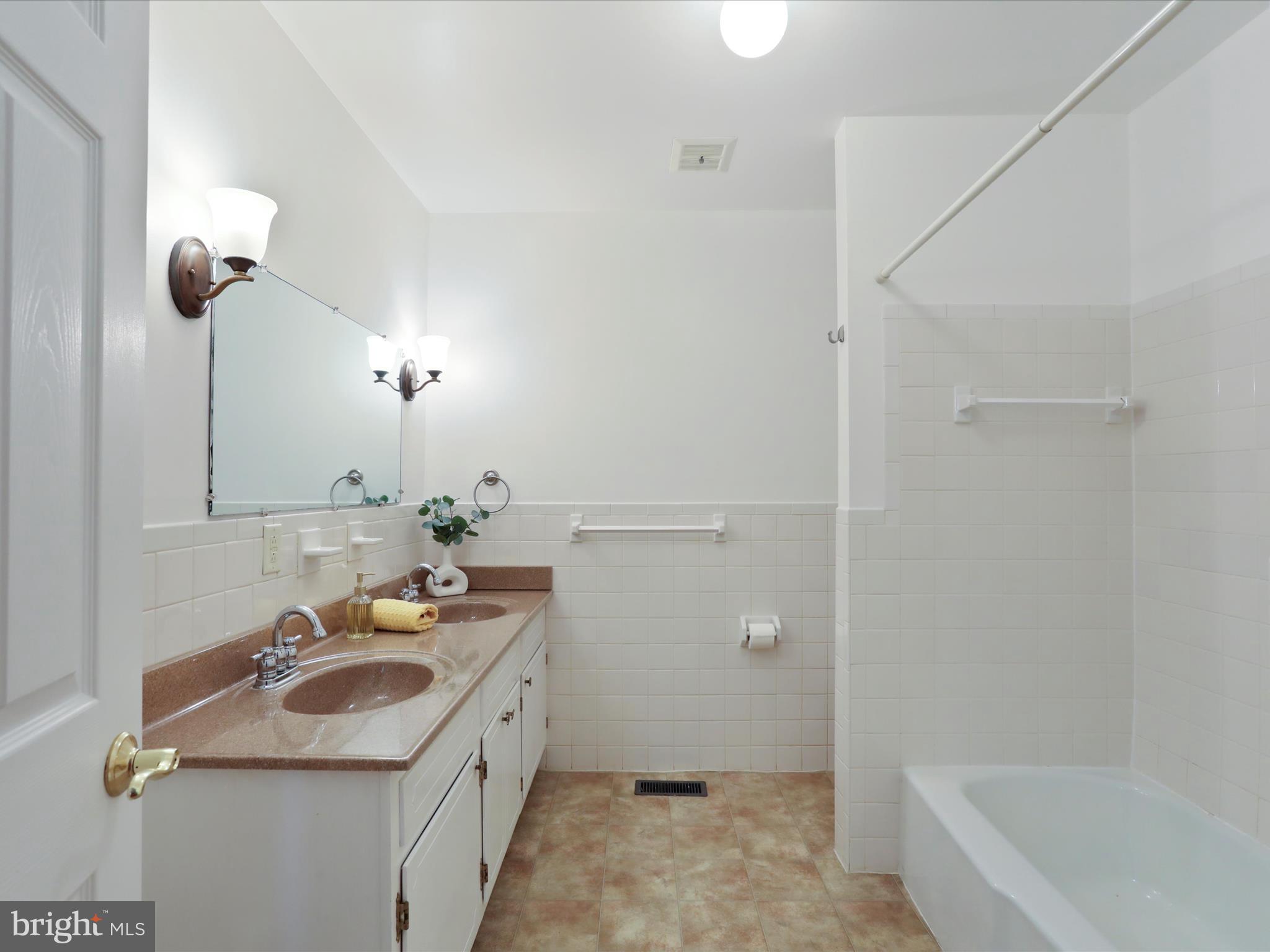 STEAMBOAT RUN - Residential