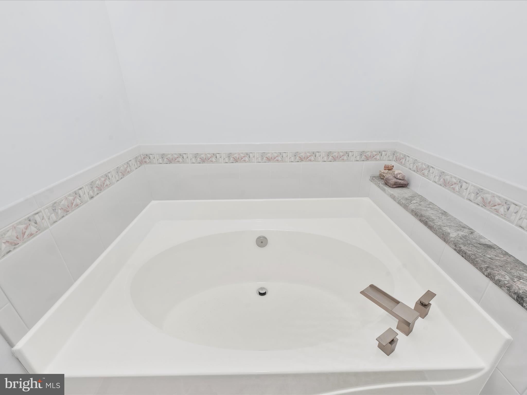 HELLIESEN - Residential