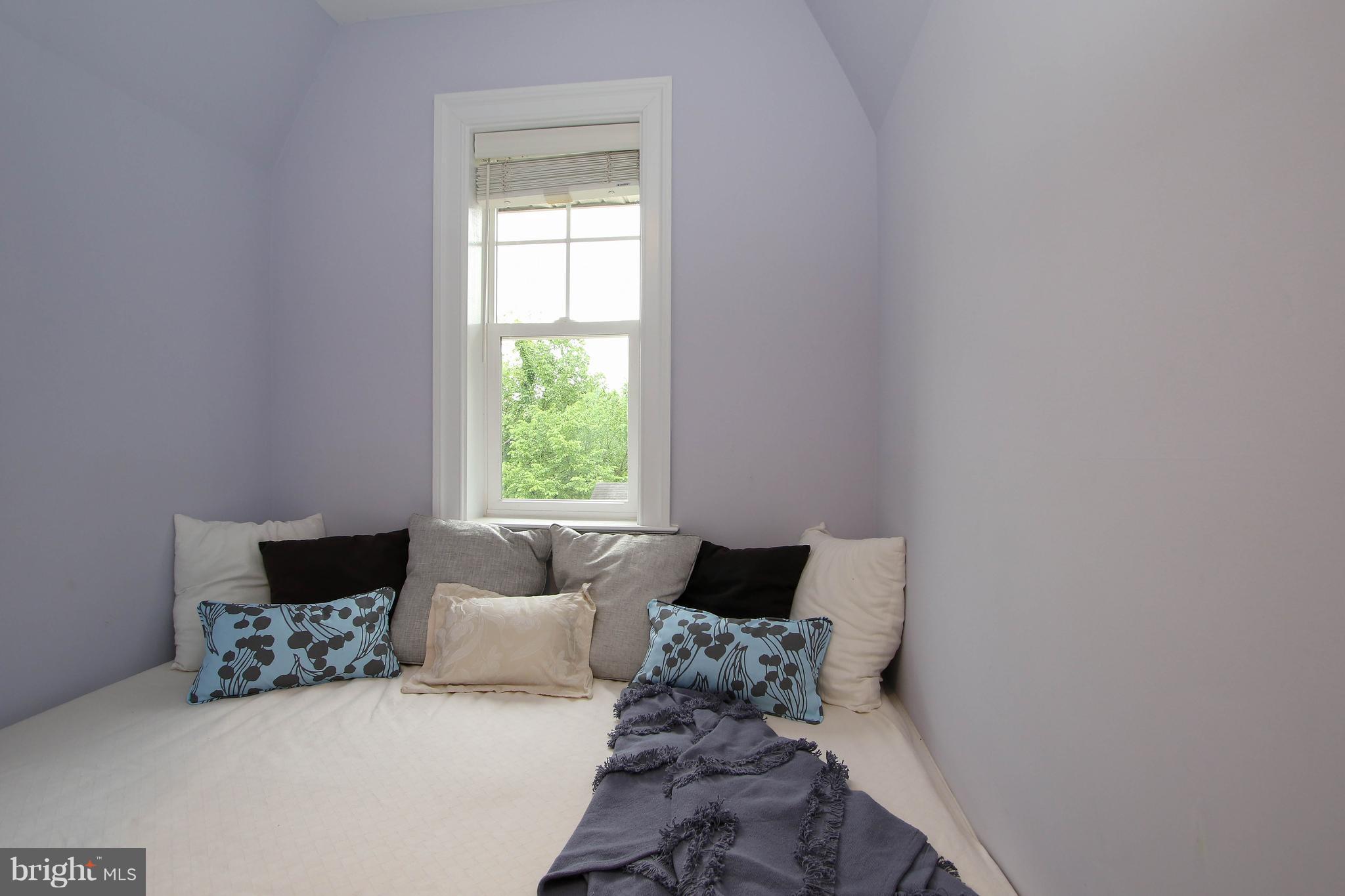 CABIN JOHN PARK - Residential