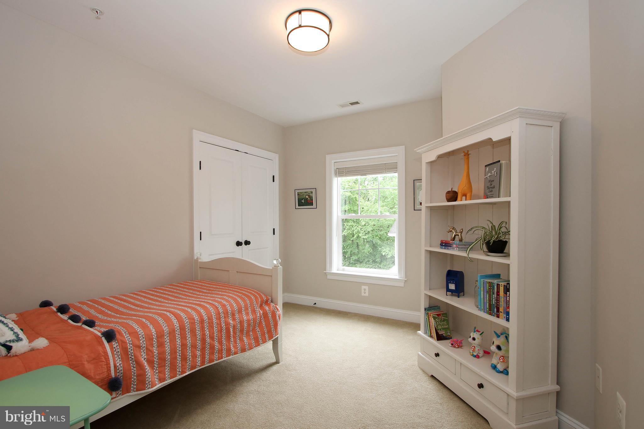 CABIN JOHN PARK - Residential