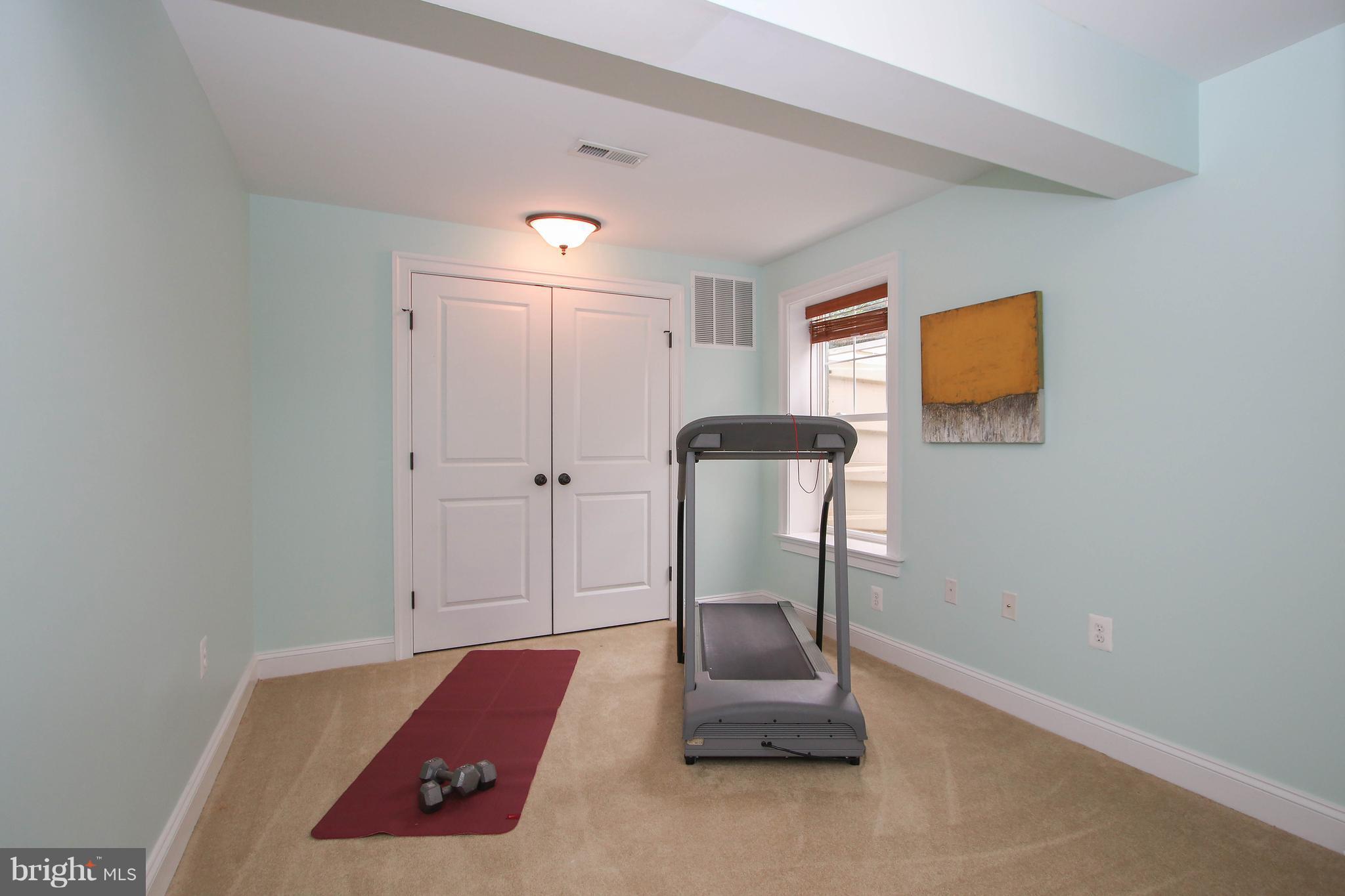 CABIN JOHN PARK - Residential