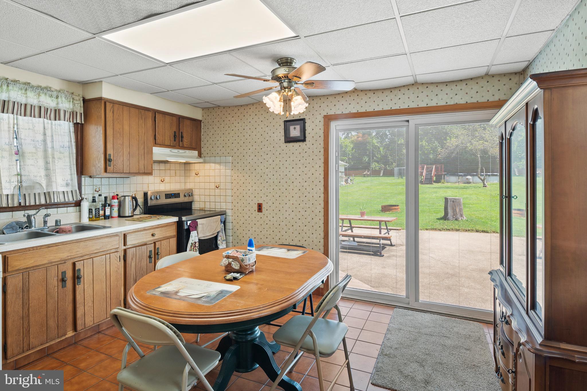 HILLSIDE - Residential