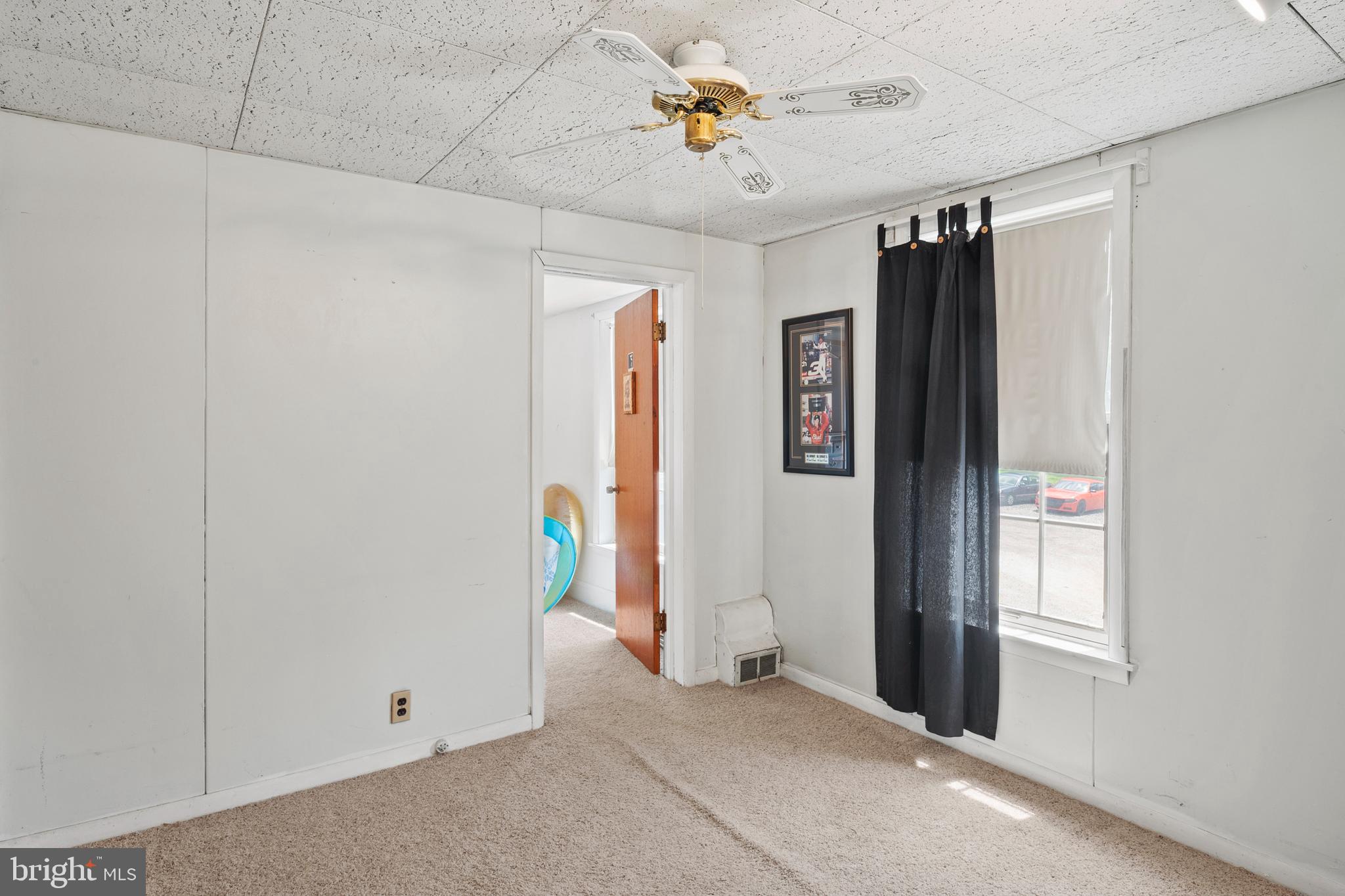 HILLSIDE - Residential