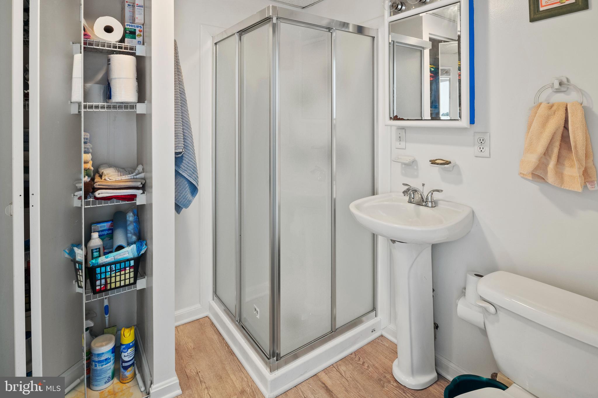 HILLSIDE - Residential