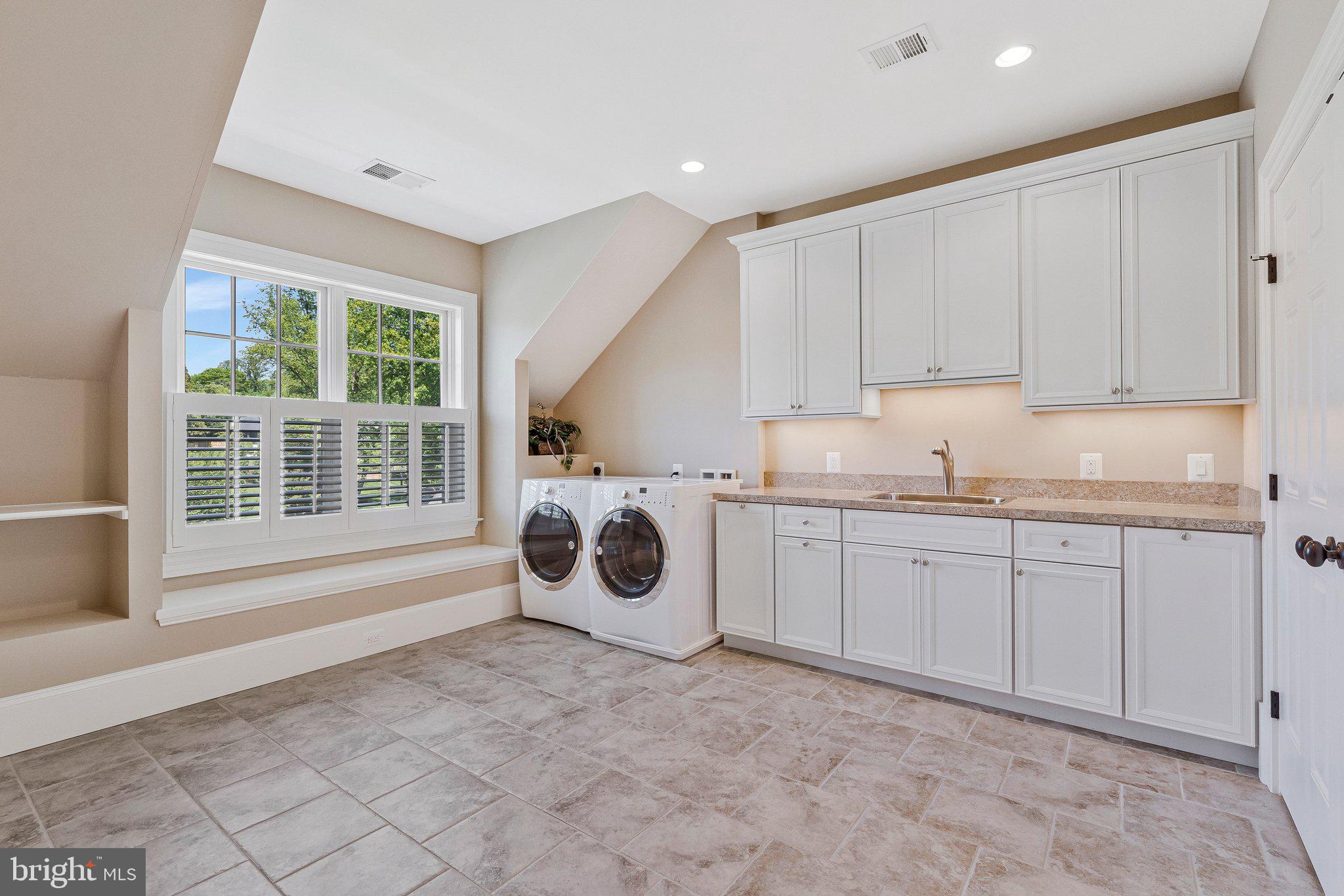 PARKVIEW HILLS - Residential