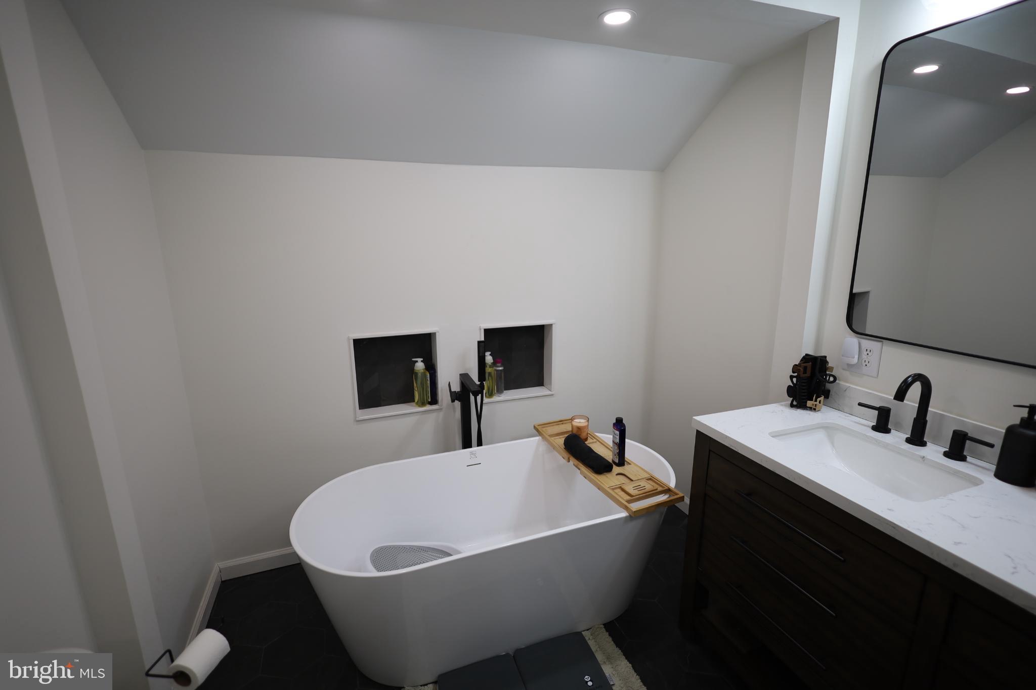 SOUTH END - Residential