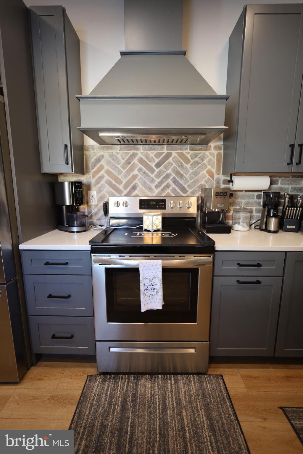 SOUTH END - Residential