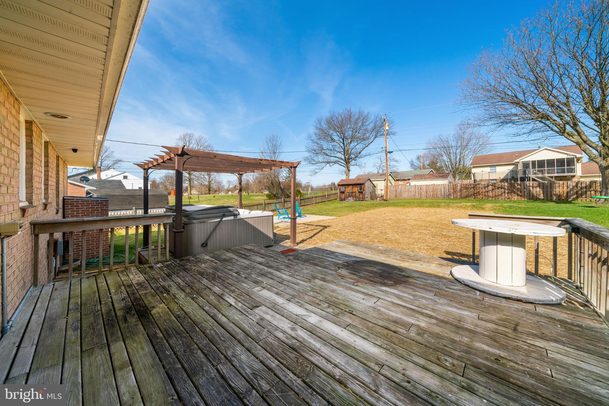 VAN LEAR MANOR - Residential