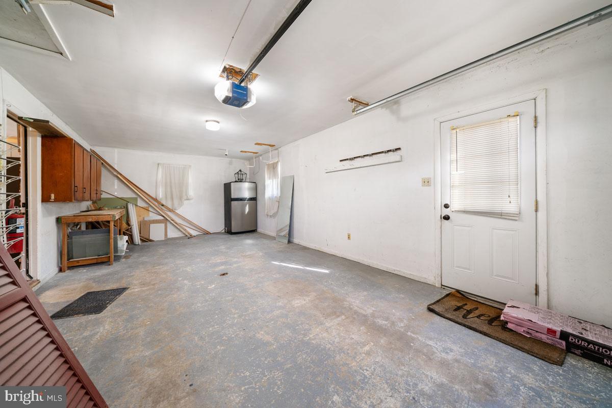 VAN LEAR MANOR - Residential