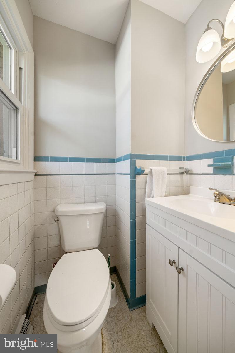 VAN LEAR MANOR - Residential